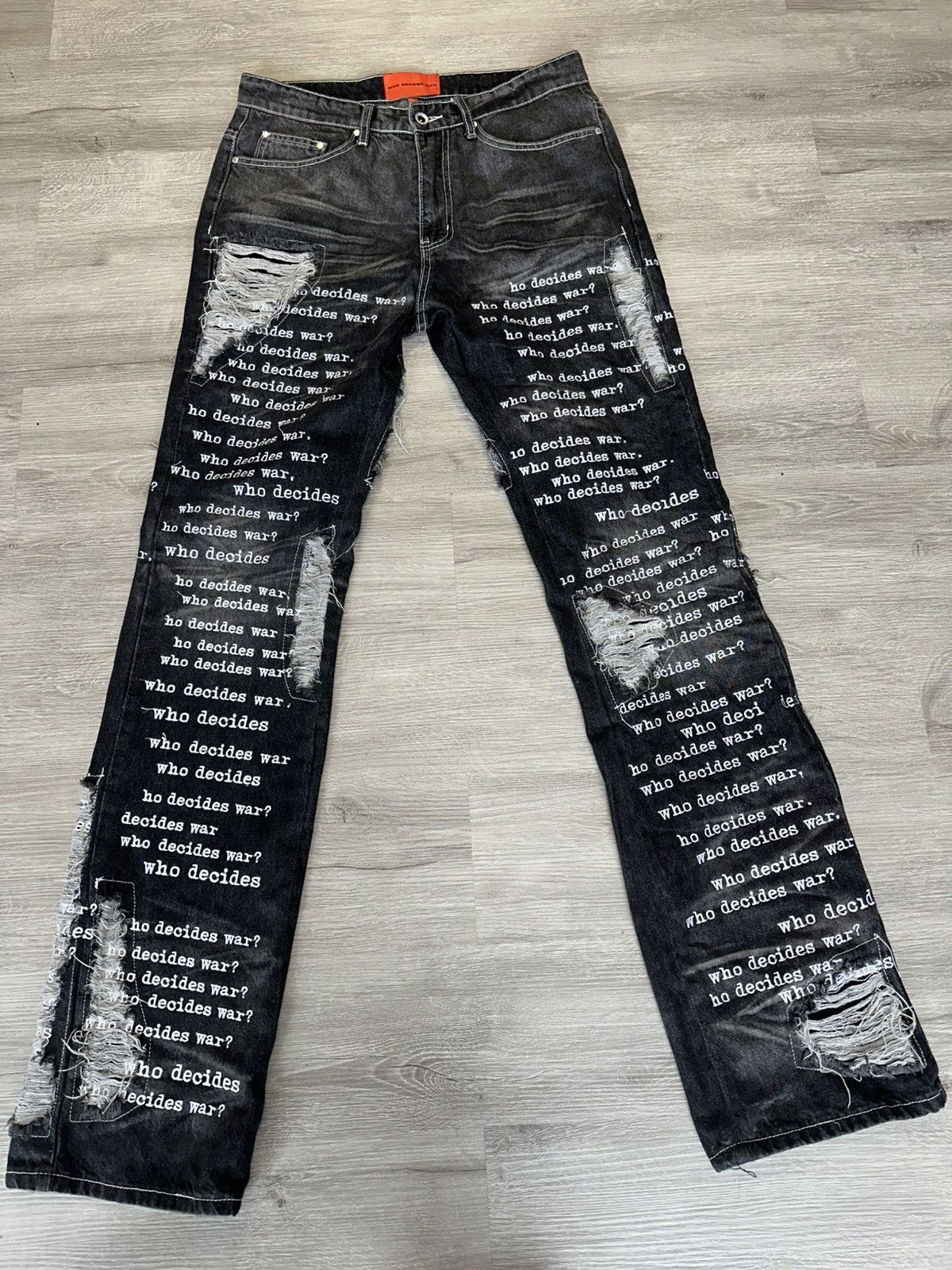 Who Decides War Who Decides War scripted Jeans Size US 30 / EU 46 - 1 Thumbnail