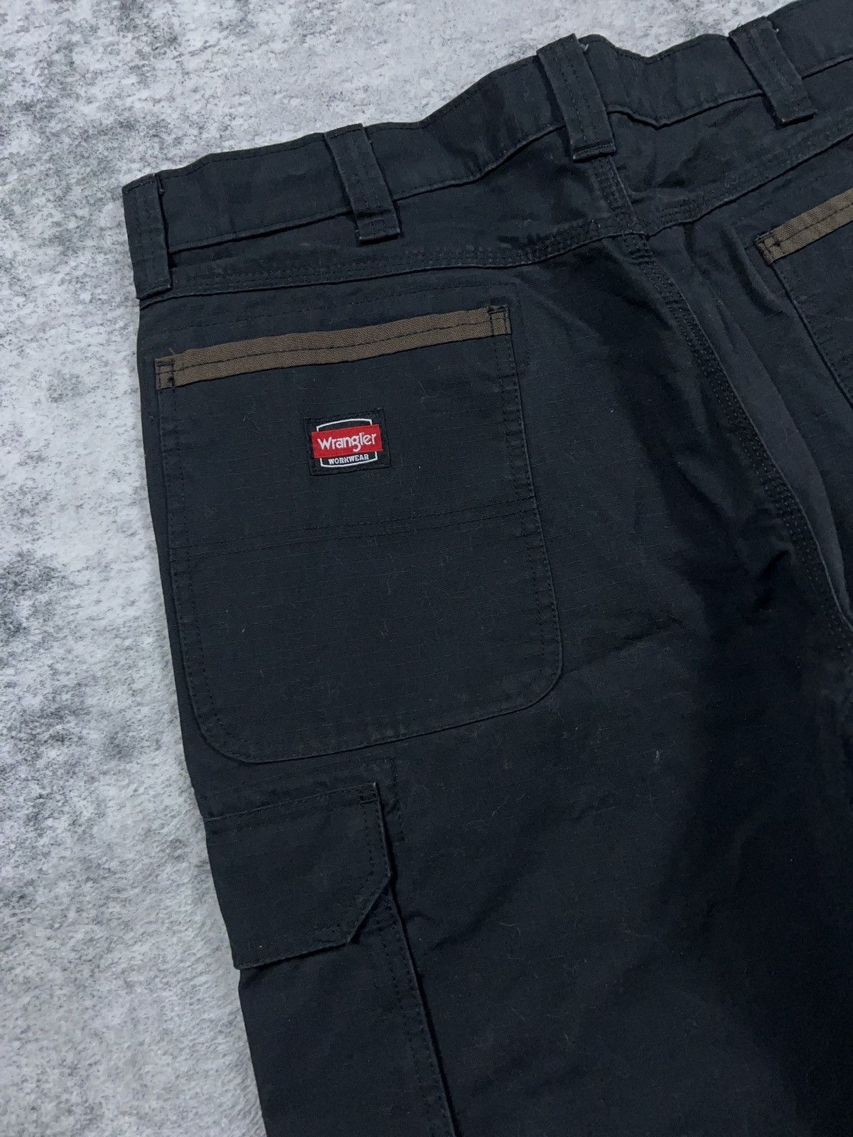 Vintage × Wrangler Y2K Wrangler Carpenter Workwear Shorts 36” Size US 36 / EU 52 - 2 Thumbnail
