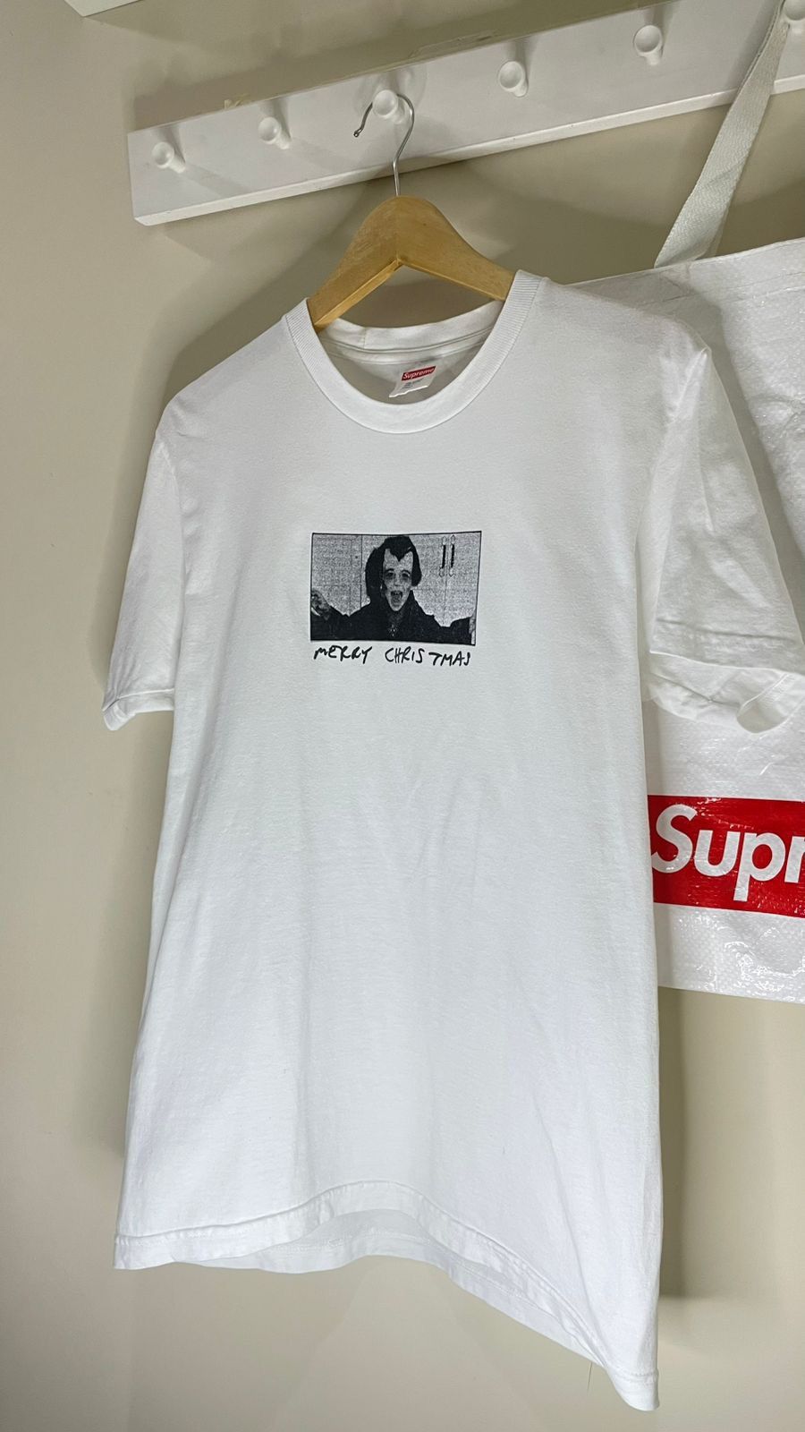 Supreme christmas tee 2015 online