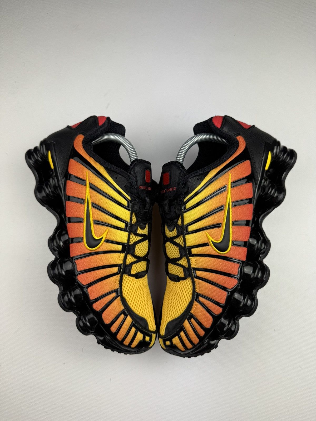 Nike Nike Shox TL Sunrise US9 Size US 9.5 / EU 42-43 - 4 Thumbnail