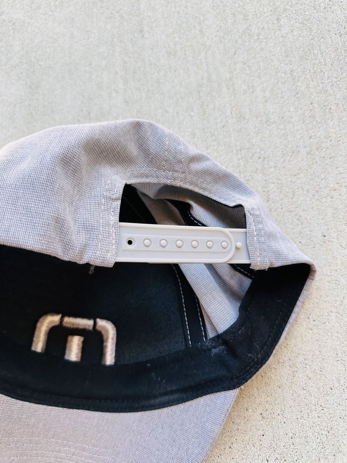 TravisMathew Travis Mathew Golf Hat Gray SnapBack Adjustable Size ONE SIZE - 5 Thumbnail
