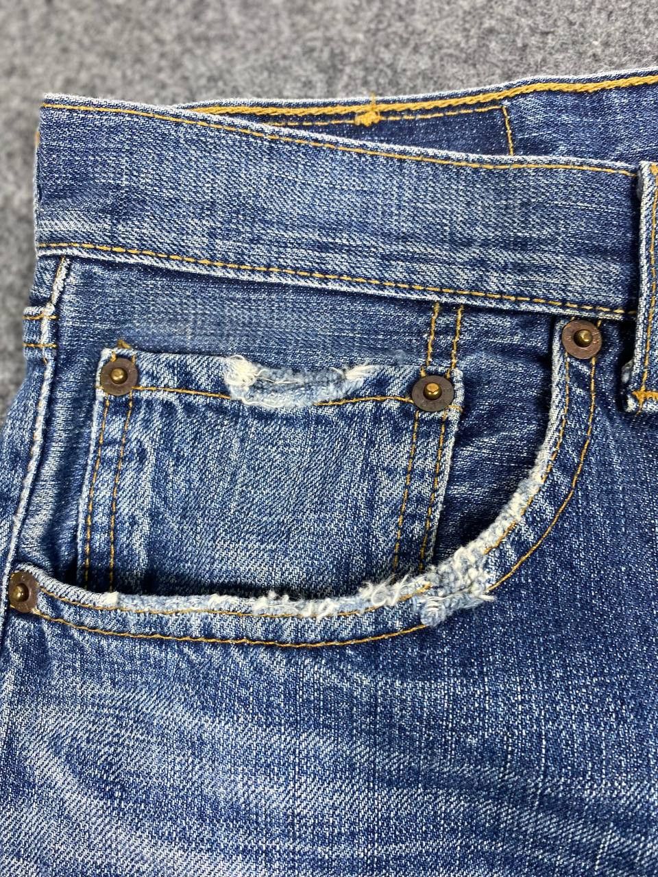 Levi's vintage levis 501 distressed denim very nice design Size US 35 - 13 Thumbnail