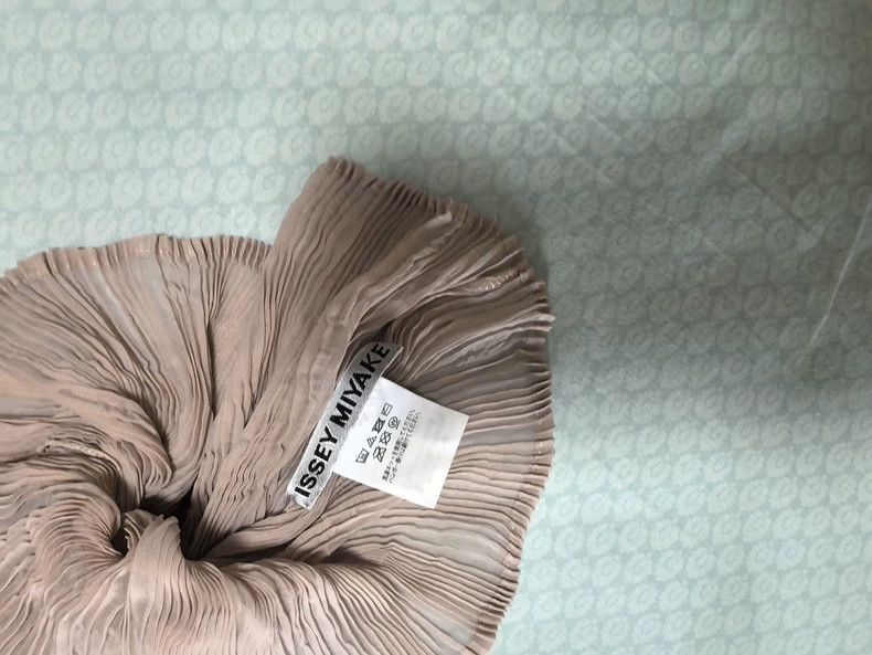 Issey Miyake Issey Miyake size:2 Pink pleated top Size XS / US 0-2 / IT 36-38 - 2 Thumbnail