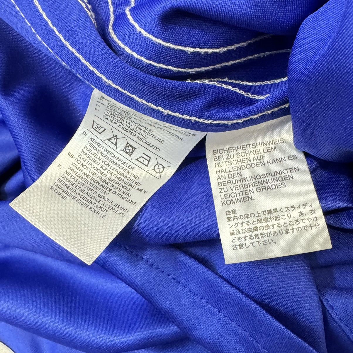 Chelsea Soccer Chelsea 16/17 longsleeves home shirt #4 Fabregas Size US XS / EU 42 / 0 - 8 Thumbnail