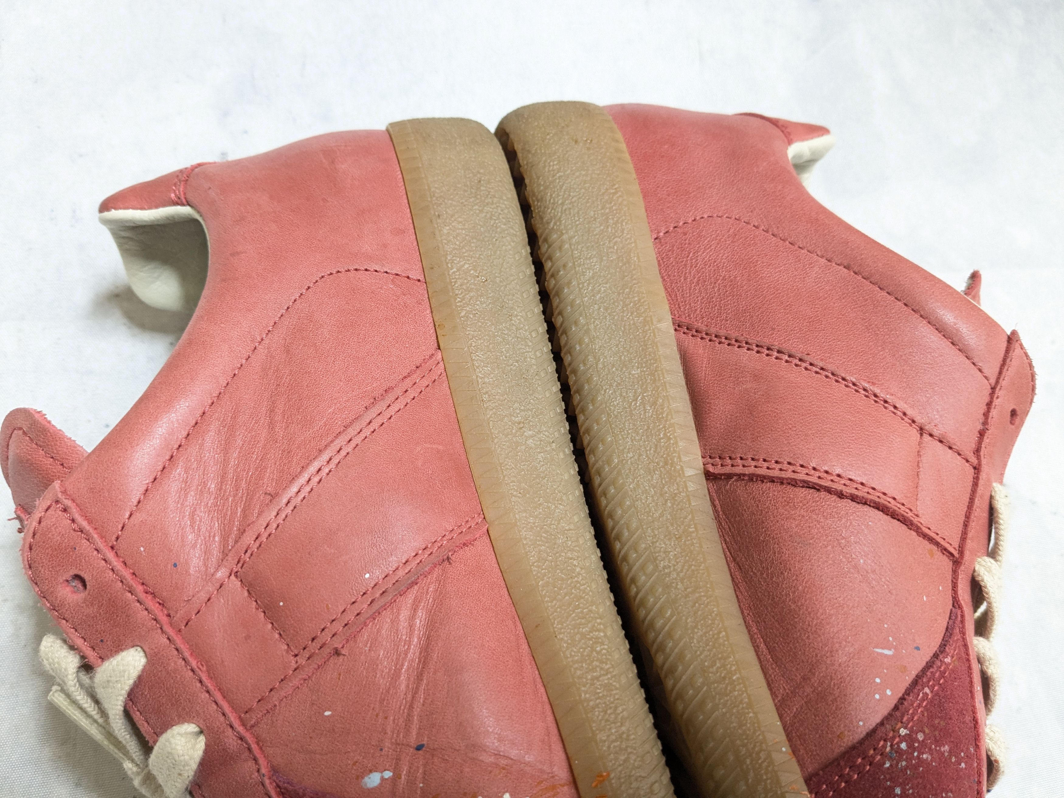 Maison Margiela Maison Margiela Replica GAT Red Paint Splatter 9 42 Gum Low Size US 9 / EU 42 - 14 Thumbnail