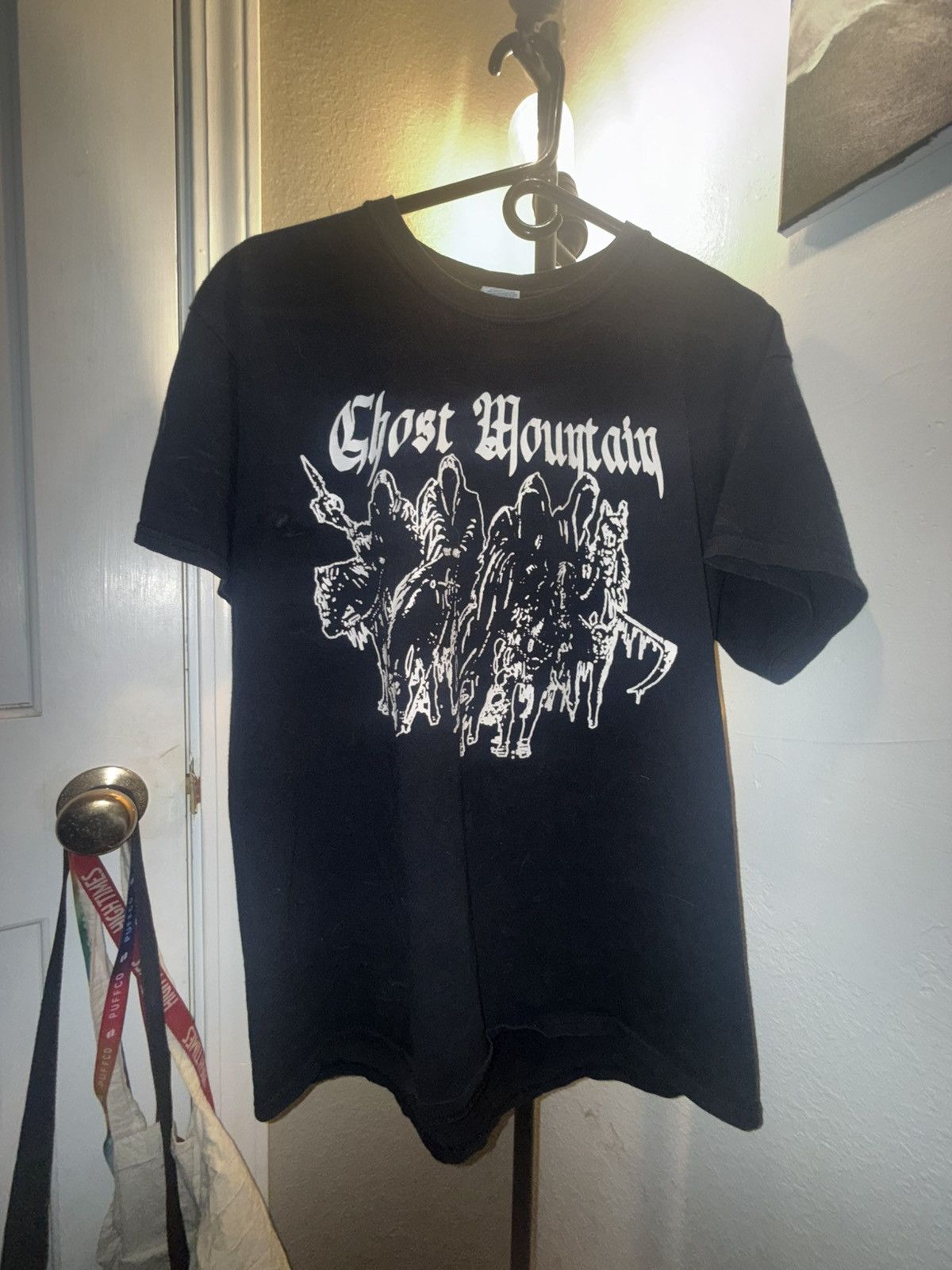 Haunted Mound Ghost Mountain og drop tshirt 2020 era Size US L / EU 52-54 / 3 - 1 Thumbnail