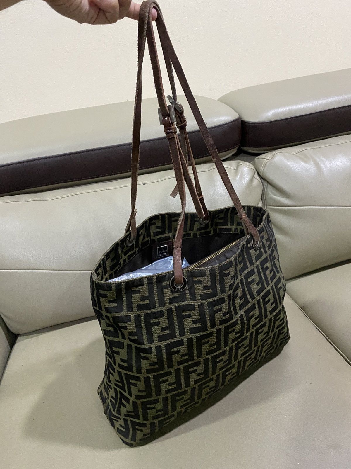 Fendi Authentic Fendi Zucca Monogram Tote Bag Size ONE SIZE - 4 Thumbnail