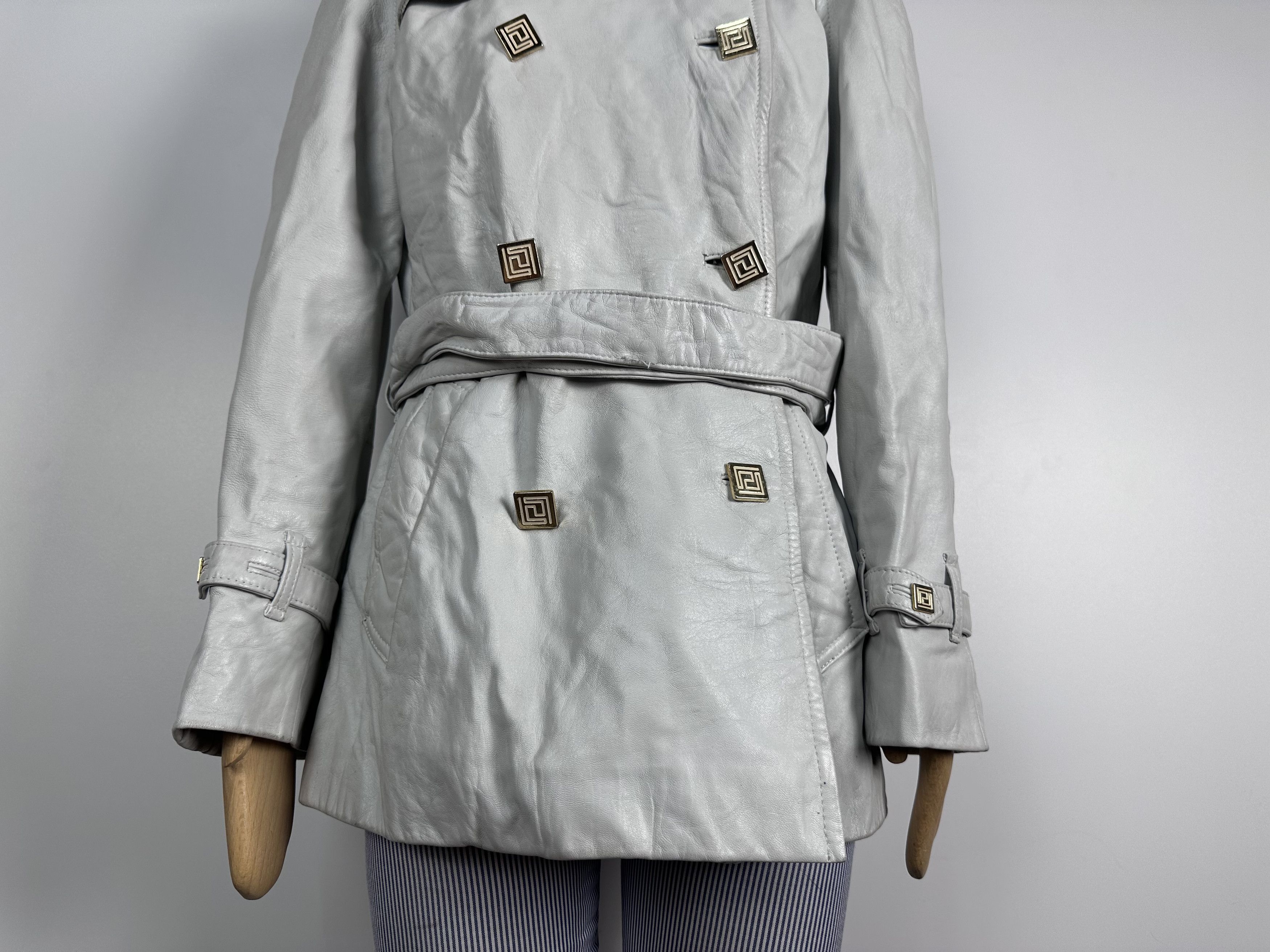 Versace × Vintage Versace v2 Vintage Leather Double Breasted Coat Jacket Size M / US 6-8 / IT 42-44 - 4 Thumbnail