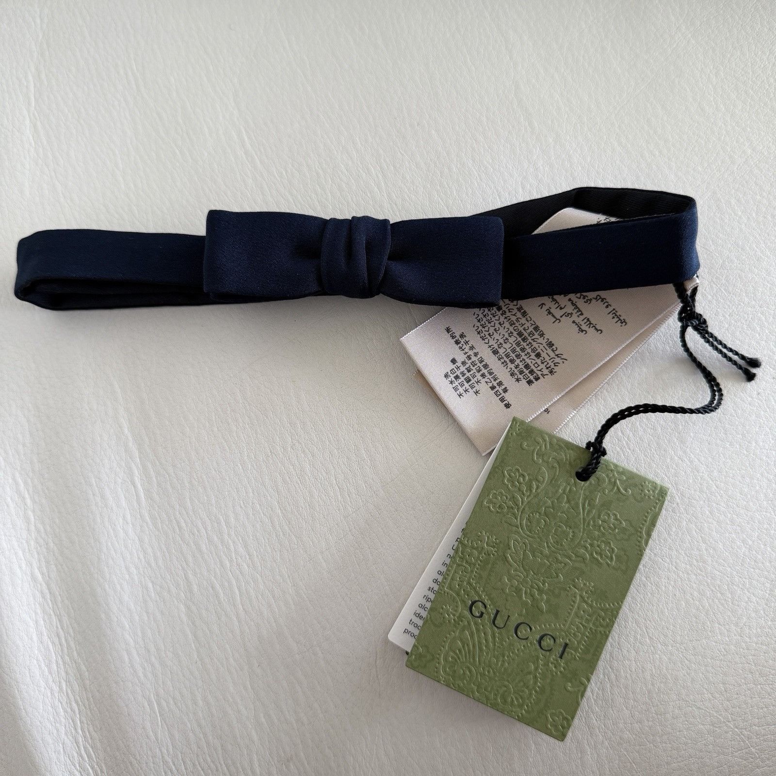 Gucci NWT GUCCI SILK BOW TIE Blue 722316 100% Authentic Size ONE SIZE - 2 Thumbnail