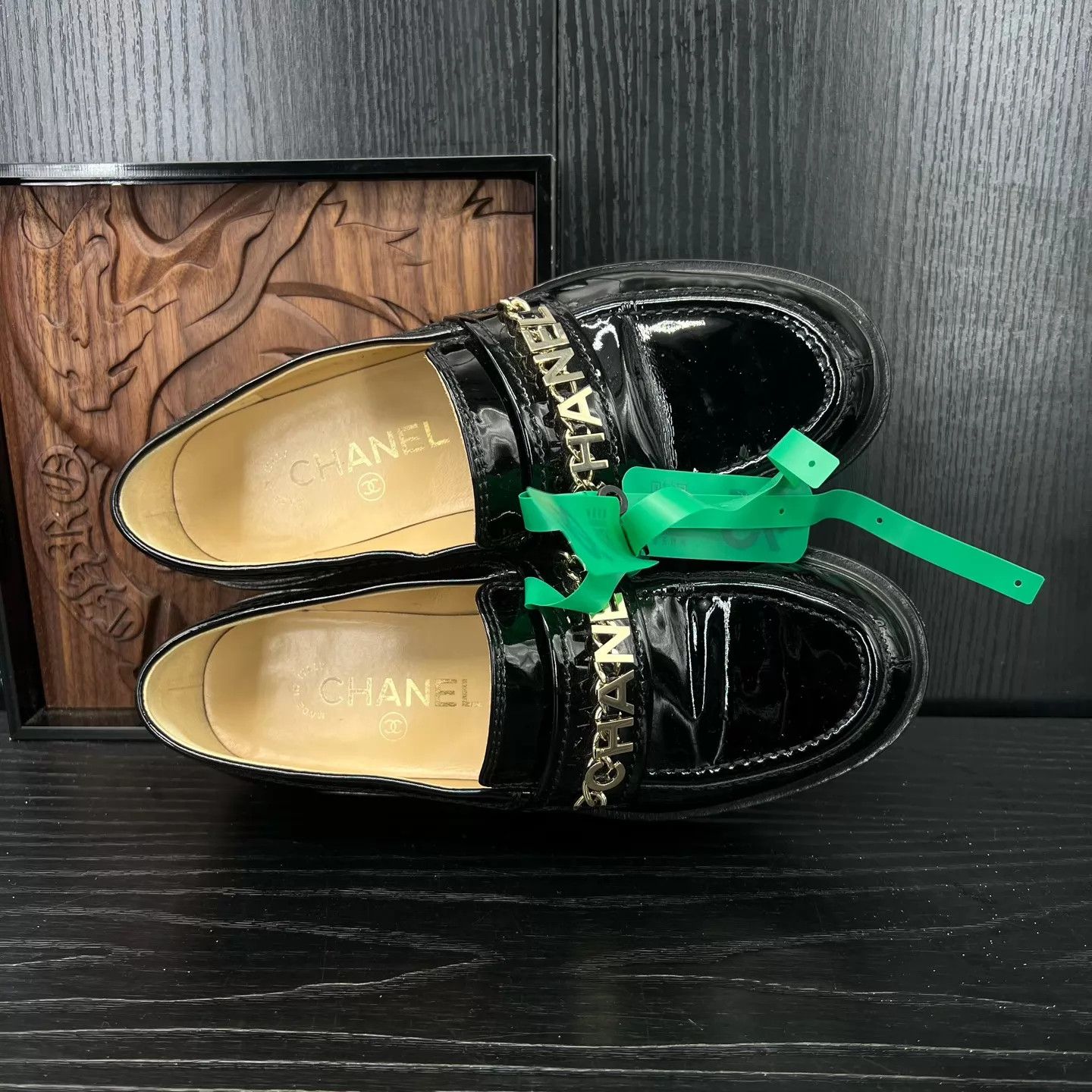 Chanel Chanel Patent Logo Loafer 35.5 Worn 2x With Box Size US 5 / IT 35 - 8 Thumbnail