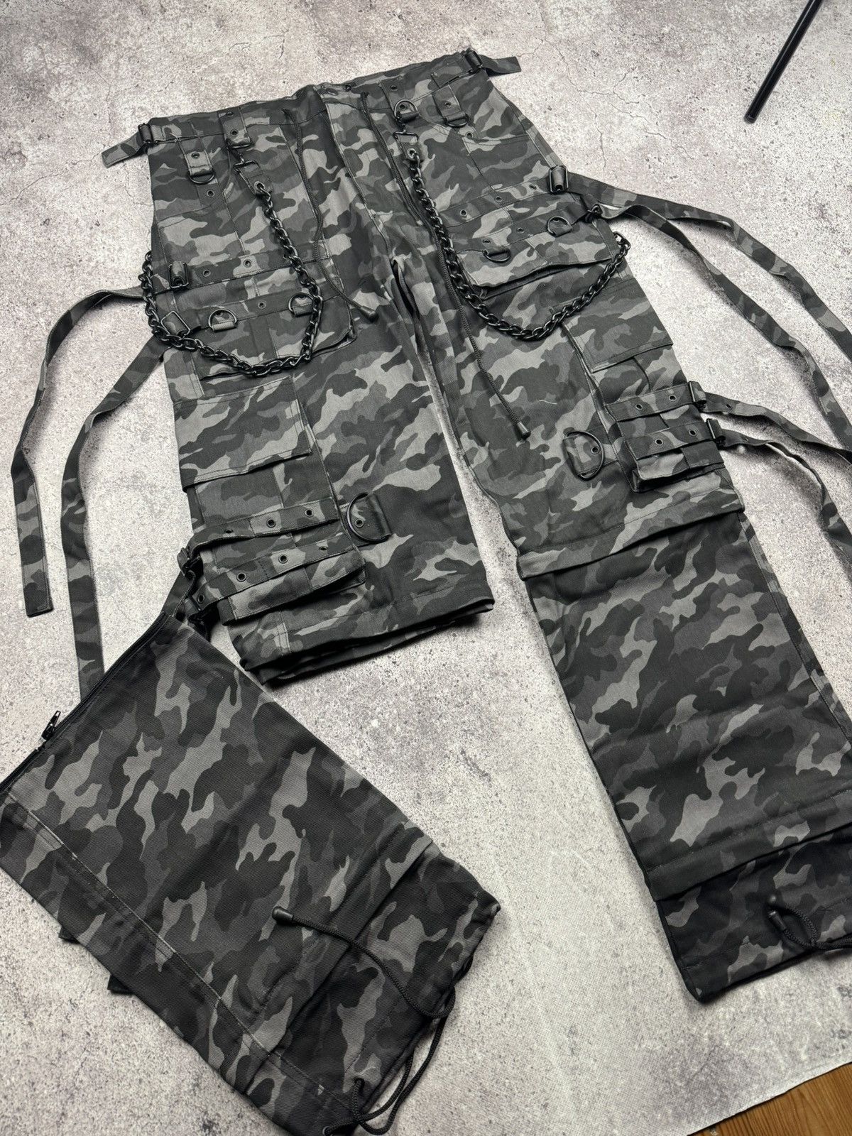 Japanese Brand 🔥VERY RARE GOTHICANA BY EMP AVANT GARDE BONDAGE CARGO PANTS🔥 Size US 34 / EU 50 - 10 Thumbnail