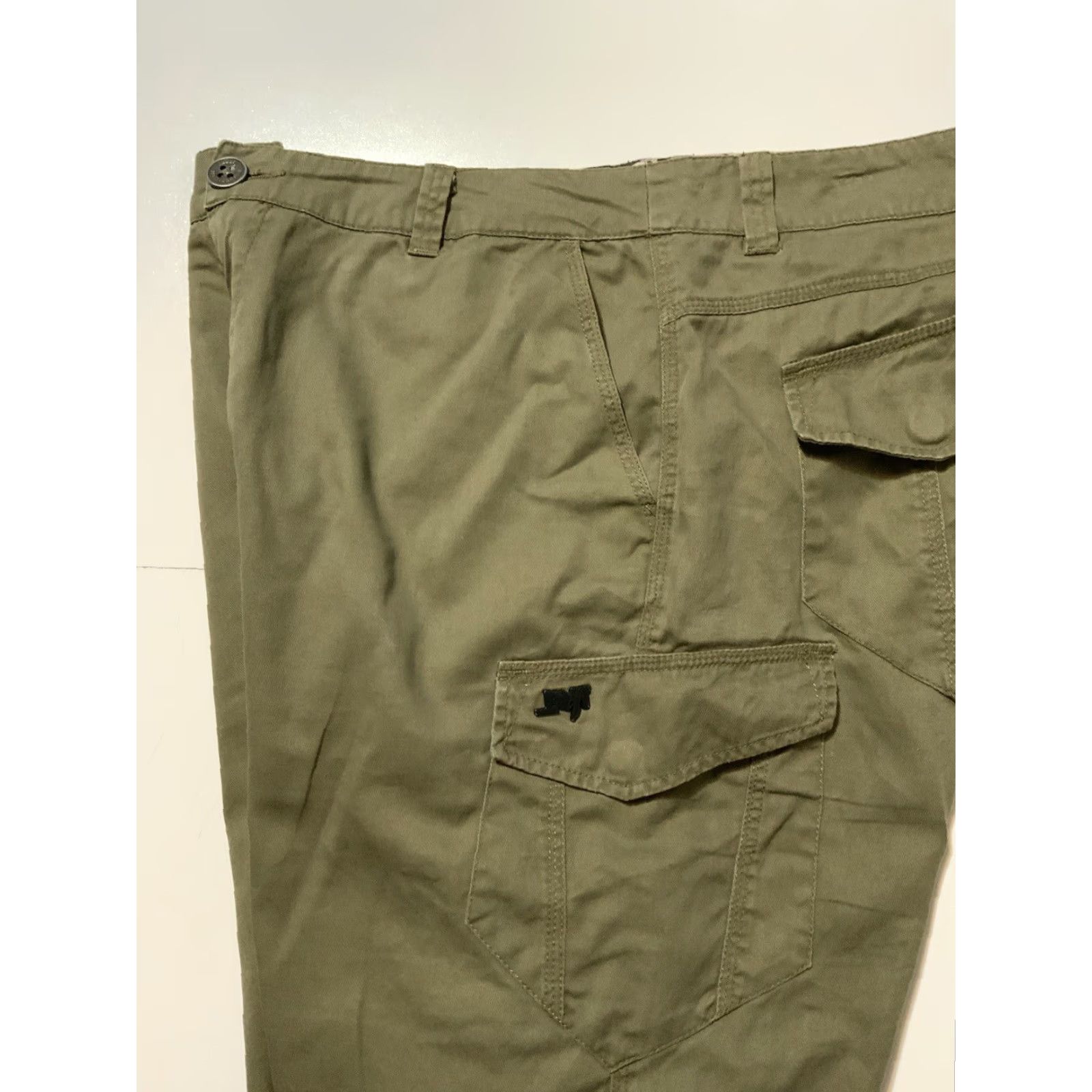 Olive VINTAGE Lost Enterprises Olive Green Cargo Utility Skate Shorts Sz. 32 Mens Size US 32 / EU 48 - 7 Thumbnail