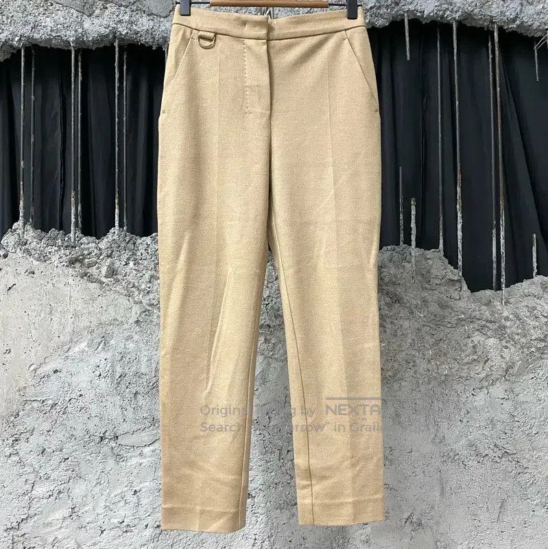 Max Mara MaxMara Casual Khaki Wool Trousers for Women . Size 28" / US 6 / IT 42 - 1 Thumbnail