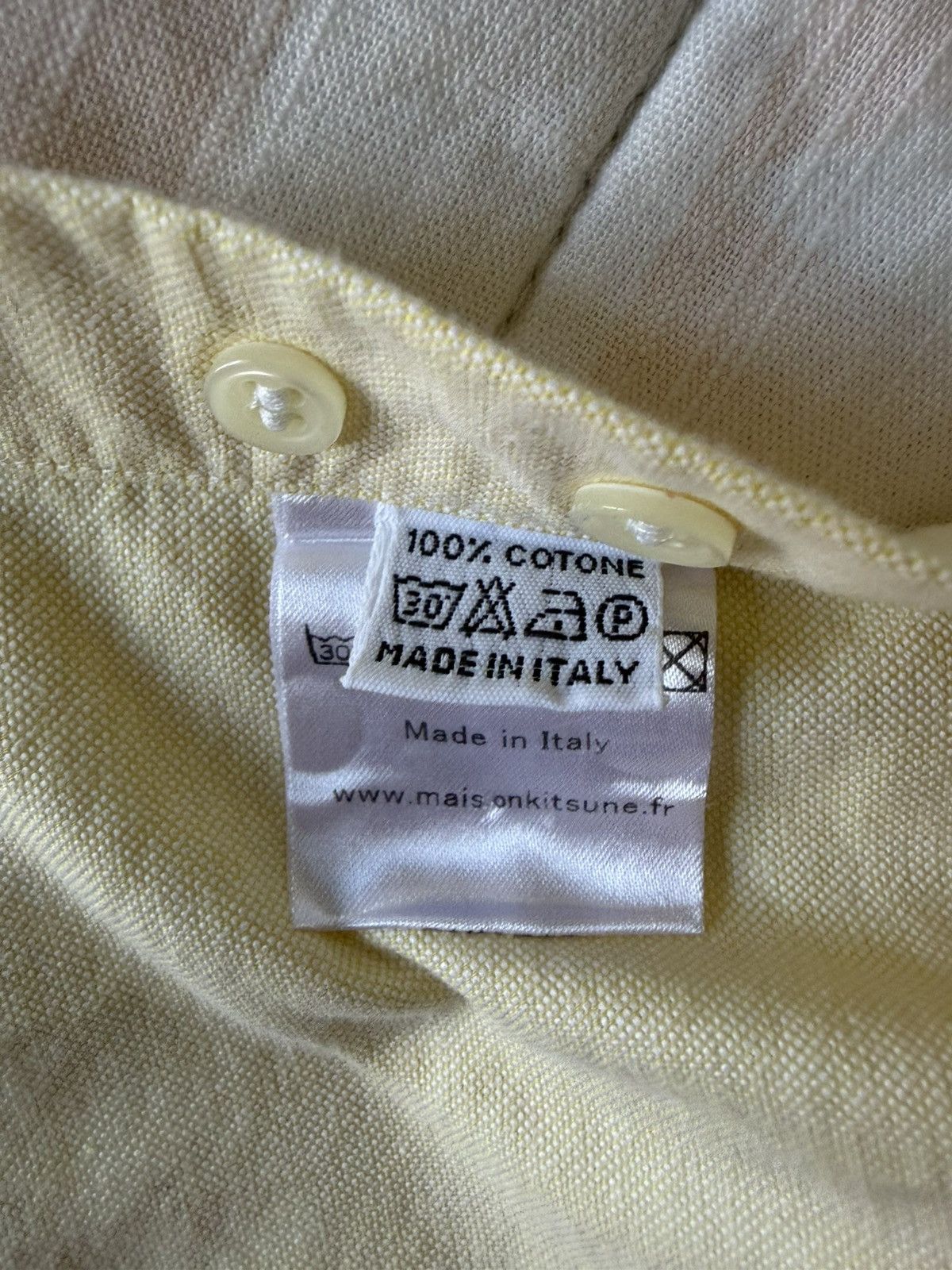 Maison Kitsune Maison Kitsuné Yellow Oxford Contrast Collar Shirt — EU 44 Size US S / EU 44-46 / 1 - 5 Thumbnail