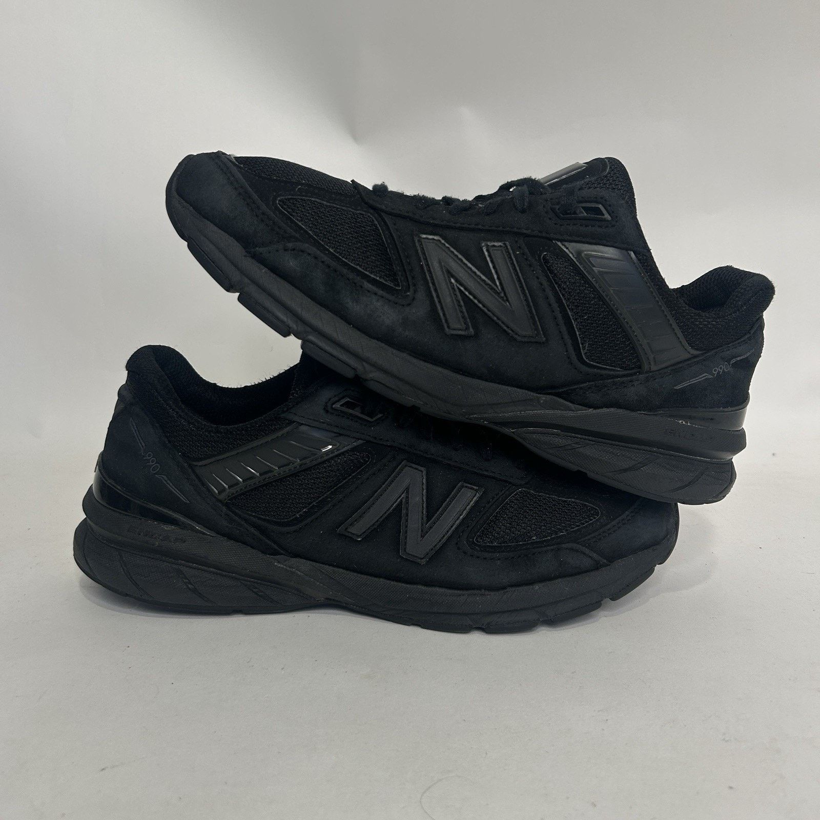 New Balance New Balance 990v5 “Triple Black” Running Sneaker M990BB5 Size US 10 / EU 43 - 1 Thumbnail