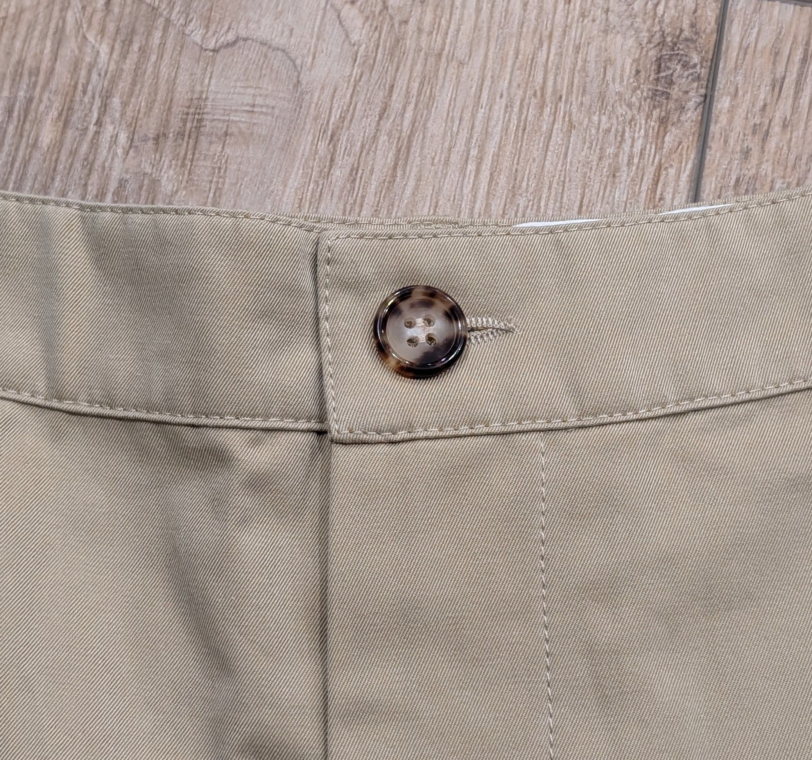 Alexander McQueen Alexander McQueen Cotton Cargo Shorts Beige 48 US 32 Size US 32 / EU 48 - 3 Thumbnail