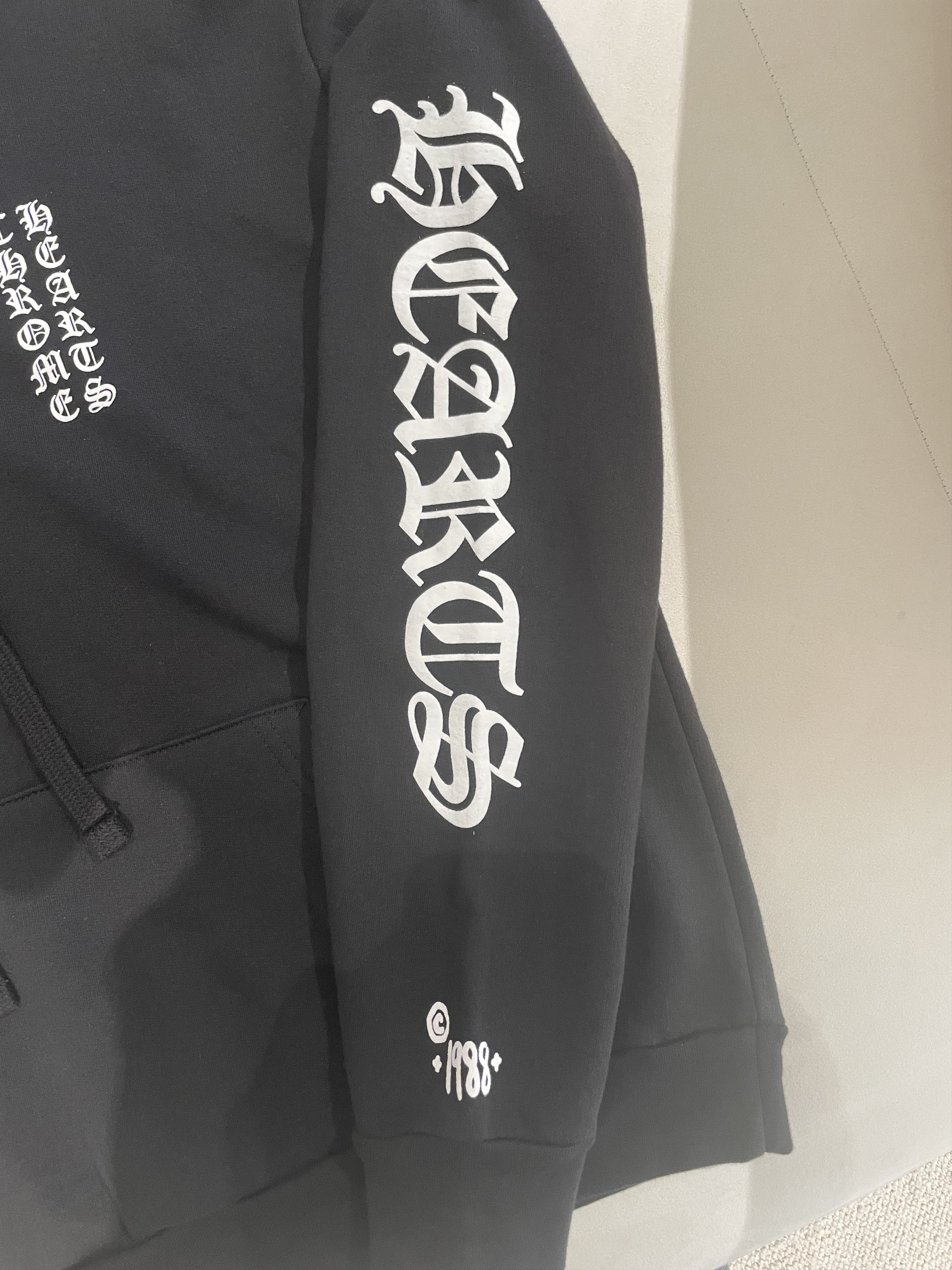Chrome Hearts Chrome Hearts 1988 Vertical Logo Black Pullover Hoodie Size S / US 4 / IT 40 - 6 Thumbnail