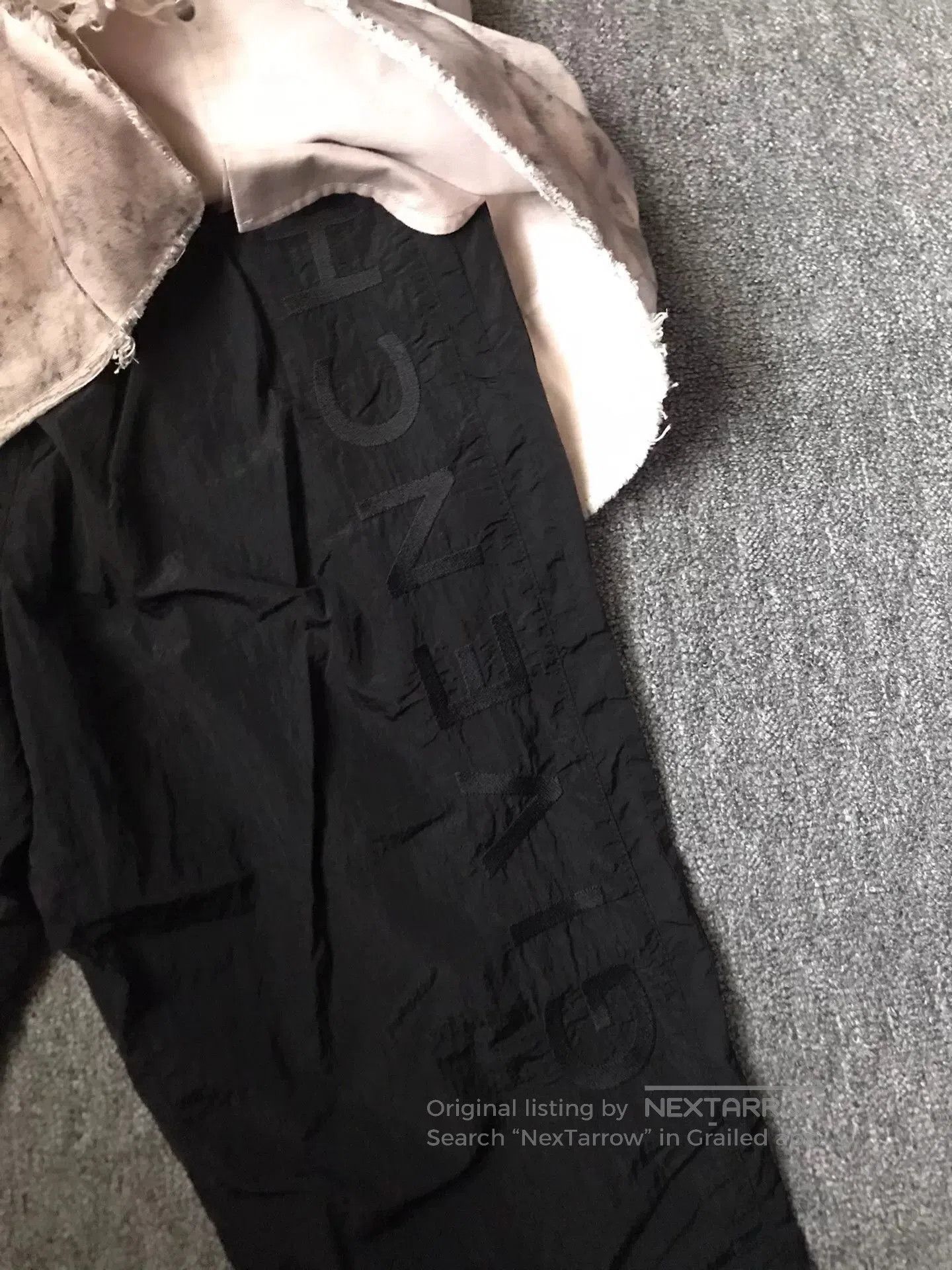 Givenchy Givenchy Two-Piece Casual Pants Set. Size 39" - 3 Thumbnail