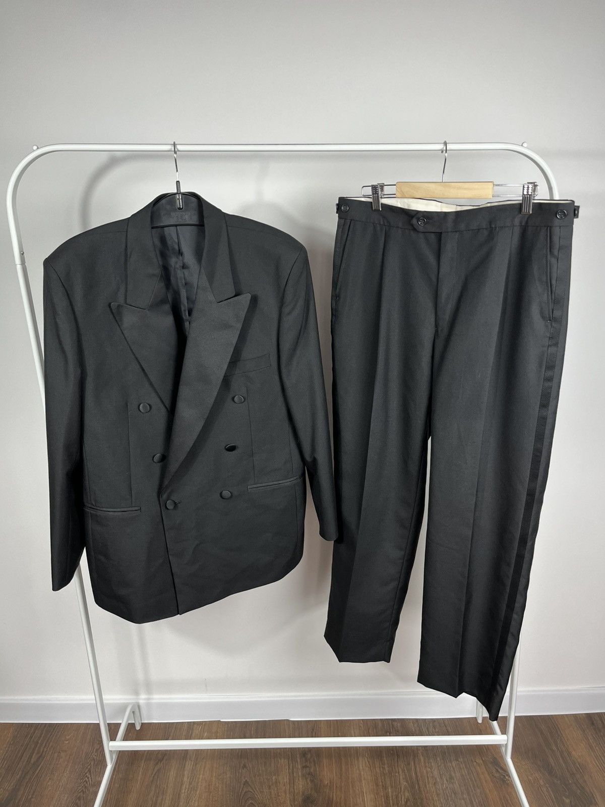 Other Black Tuxedo Suit Double Breasted Blazer Pants England 40R Size 40R - 1 Thumbnail
