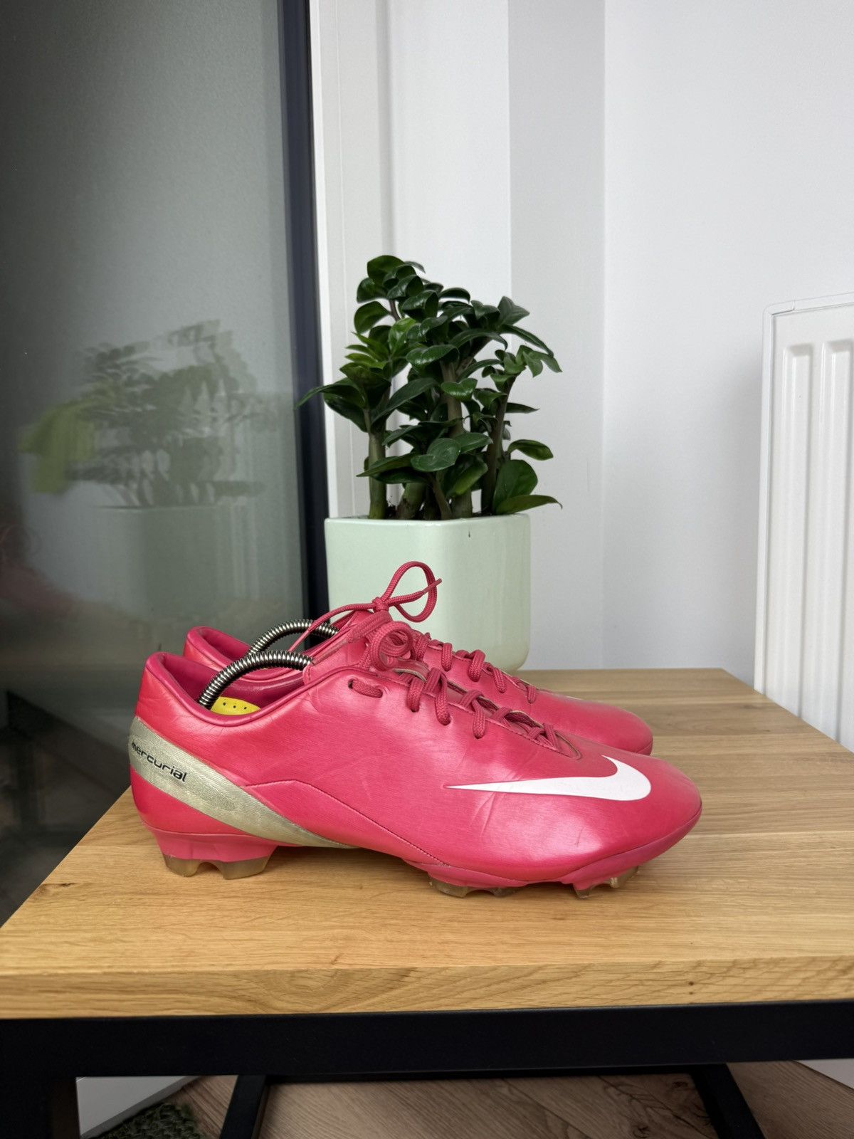 Nike Nike Mercurial Vapor IV 4 Red Ronaldo cr7 vintage cleats Size US 11 / EU 44 - 1 Thumbnail