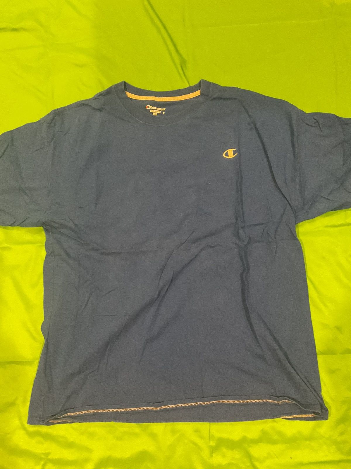 Champion × Vintage Vintage champion t shirt embroidered Size US XXL / EU 58 / 5 - 1 Thumbnail