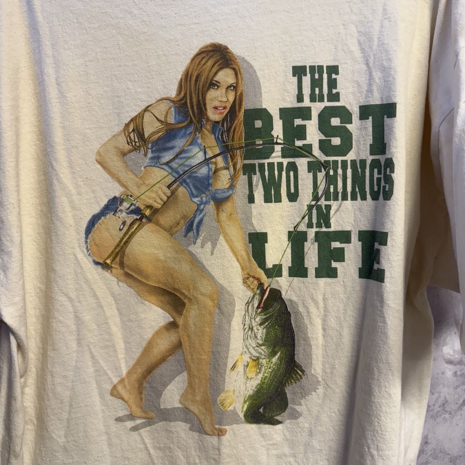 Vintage Vintage Fishing Girl T Shirt Mens 2XL 23.5x28 Y2K Short Slee Size US XXL / EU 58 / 5 - 3 Thumbnail