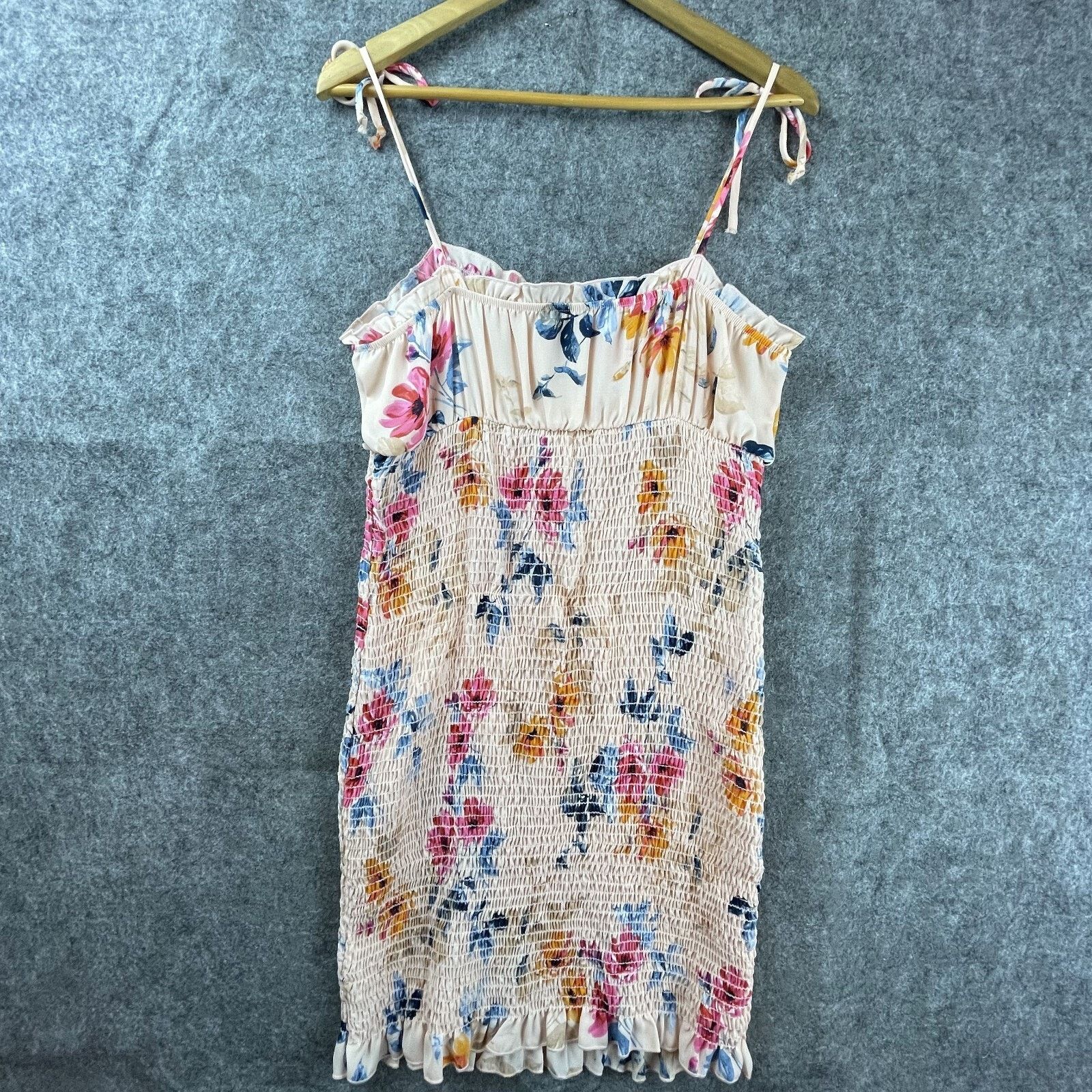 Guess Guess Miley Smocked Dress XL Ruched Milkmaid Ruffle Romantic Size XL / US 12-14 / IT 48-50 - 2 Thumbnail
