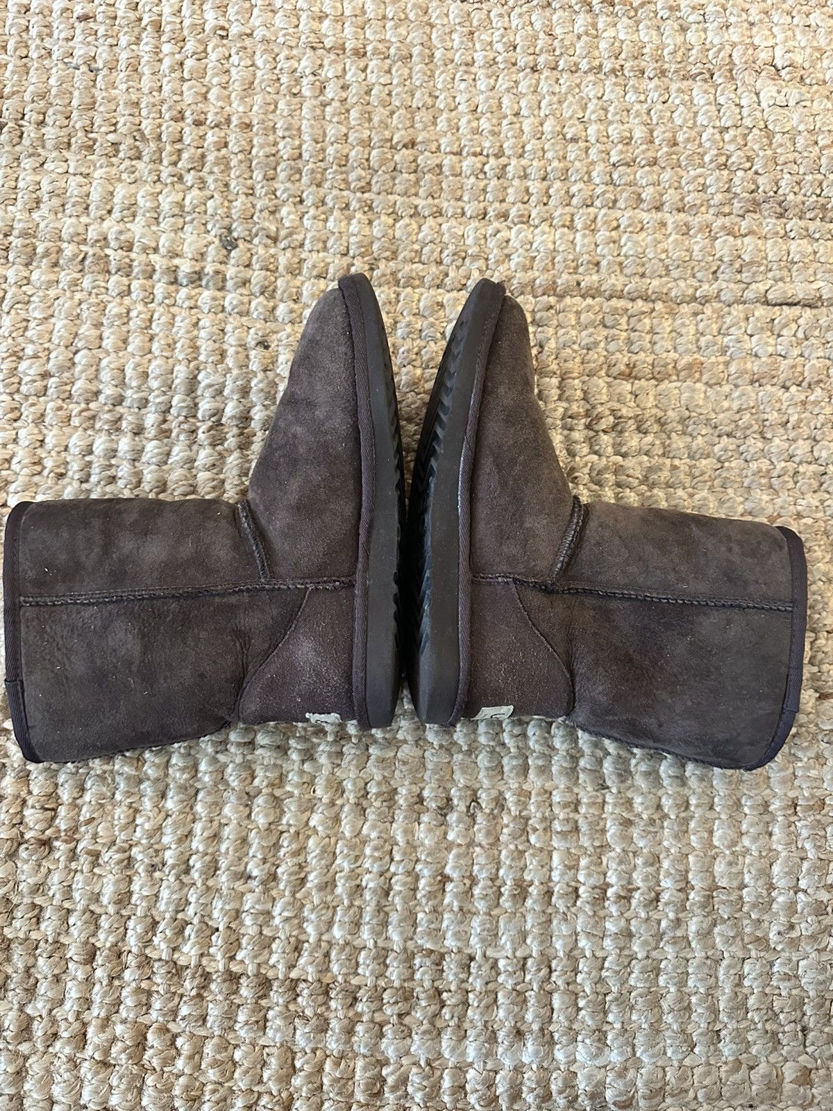 Ugg Ugg Australia Women's Classic Short Boots Chocolate Brown Size US 5 / IT 35 - 4 Thumbnail