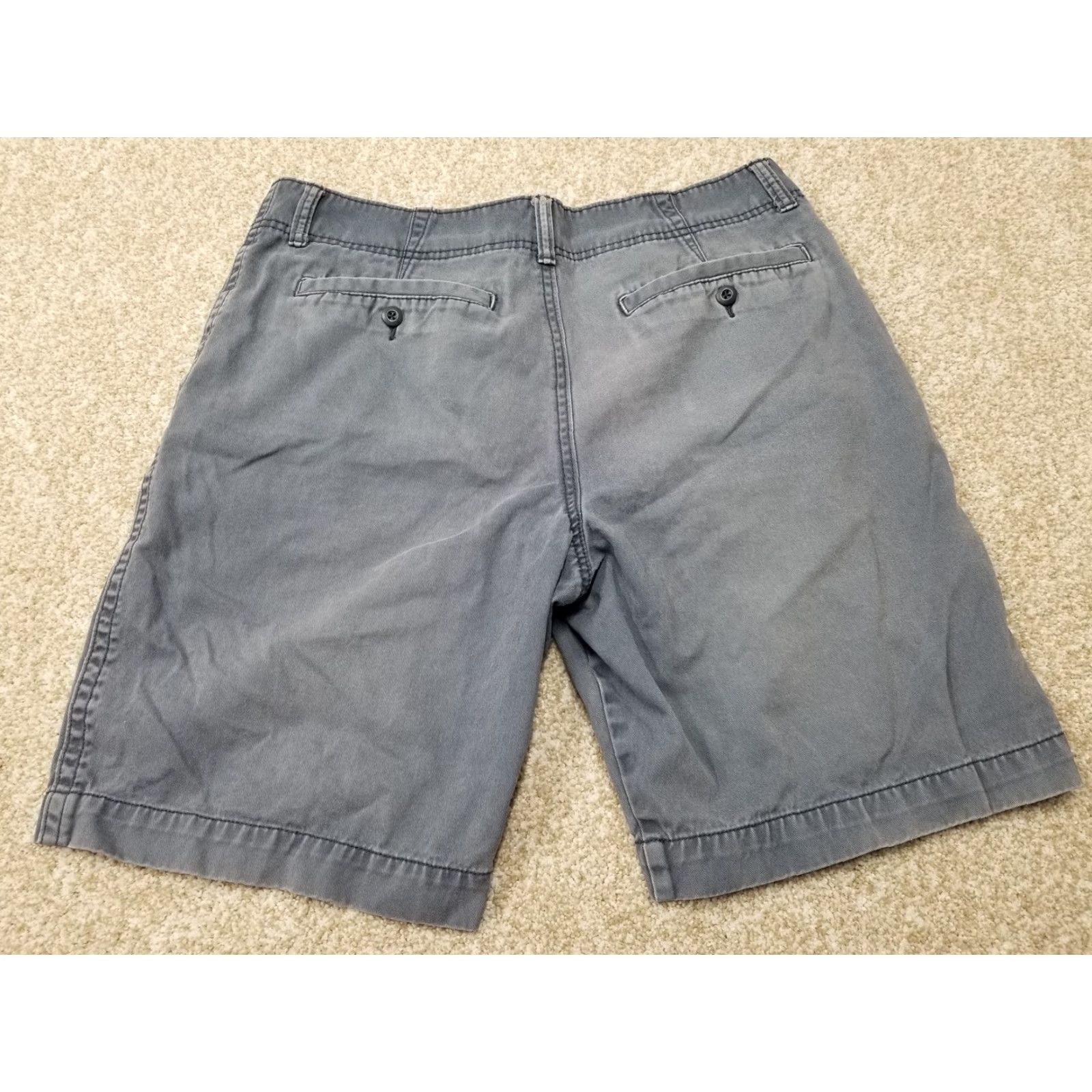 Old Navy Old Navy Shorts Mens 33 Gray Flat Front Faded Broken-In Outdoors Casual Chino 33 in Gray Regular Mens Size US 33 - 4 Thumbnail