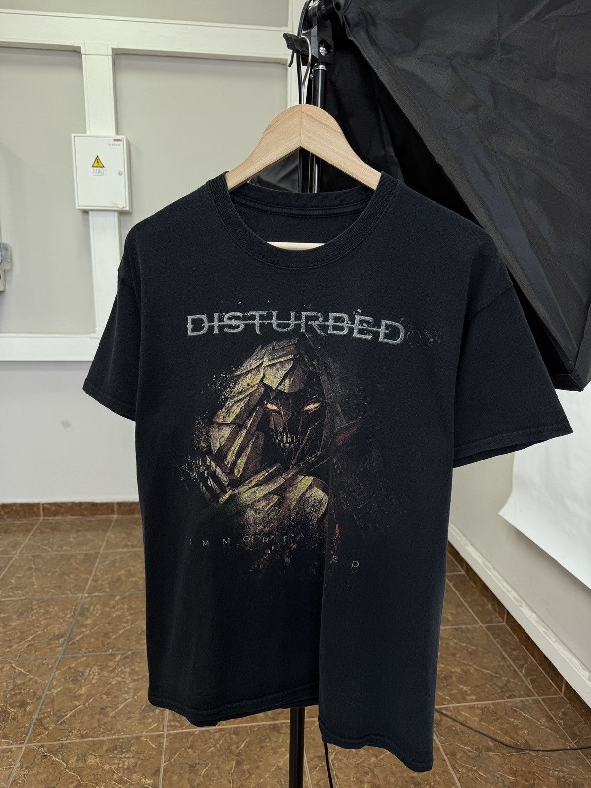 Band Tees × Vintage 💀 Disturbed Immortalized Metal Rock Band Tour 2017 T-shirt Size US M / EU 48-50 / 2 - 1 Thumbnail