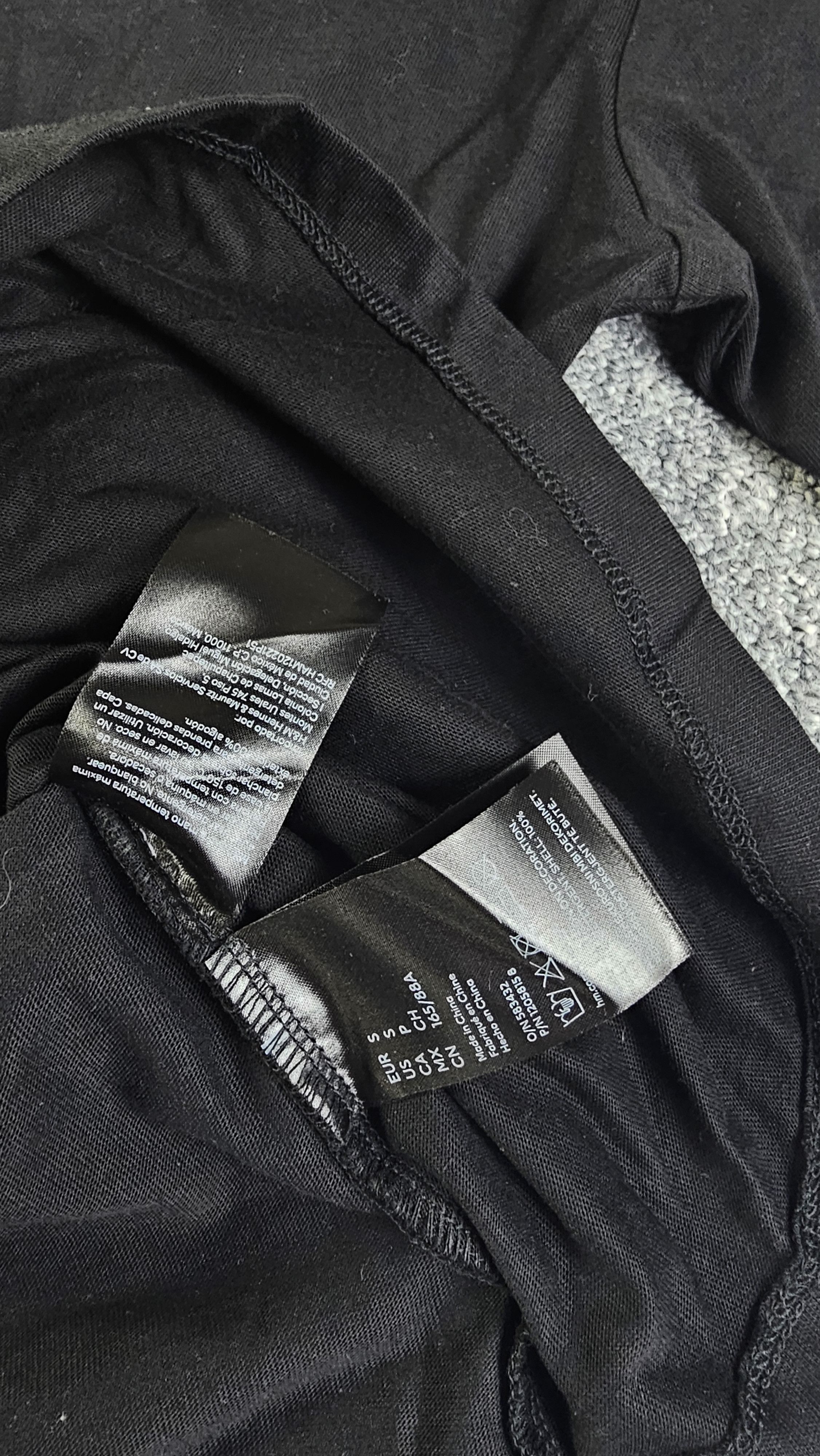 H&M × Paco Rabanne Rabanne H&M Belted Top Size S Black Crew Neck 2023 Collab Size S / US 4 / IT 40 - 6 Thumbnail