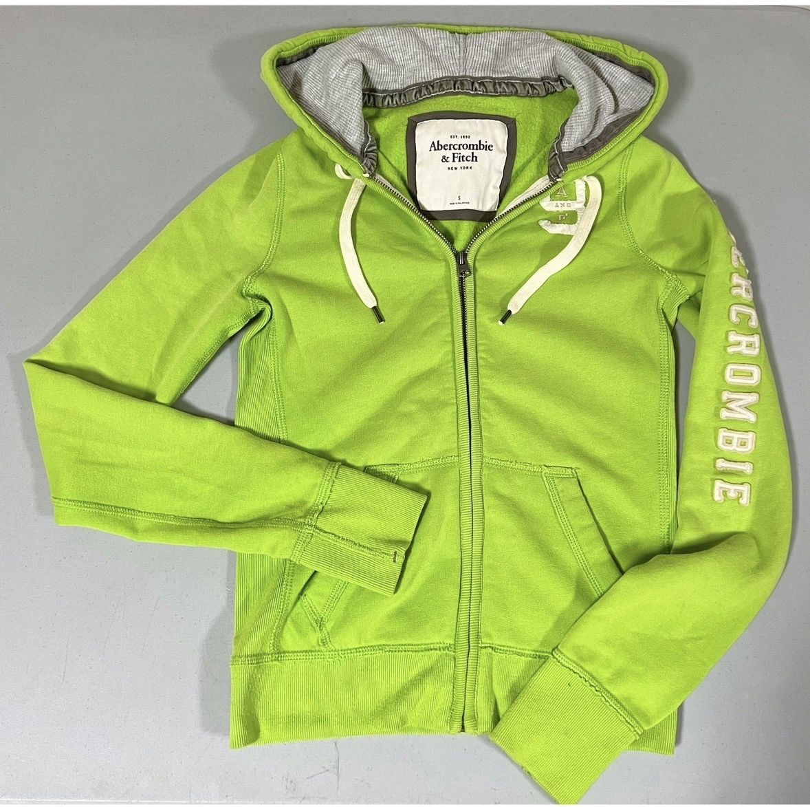 Abercrombie & Fitch A&F Lime Green Zipper Sweatshirt Hoodie Outerwear Size S 💚✨ Size S / US 4 / IT 40 - 1 Thumbnail