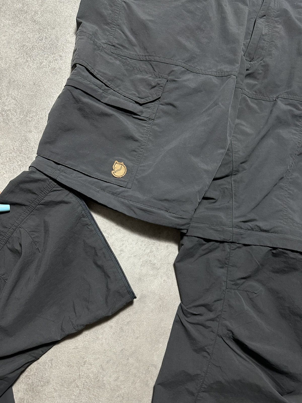 Fjallraven Mens Outdoor Pant Fjallraven Cargo Transformer Size US 36 / EU 52 - 4 Thumbnail