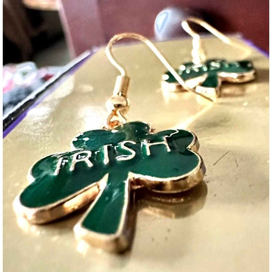 Handmade St Patricks Day Shamrock Earrings Dangle Hooks New Irish Fes Size ONE SIZE - 3 Thumbnail