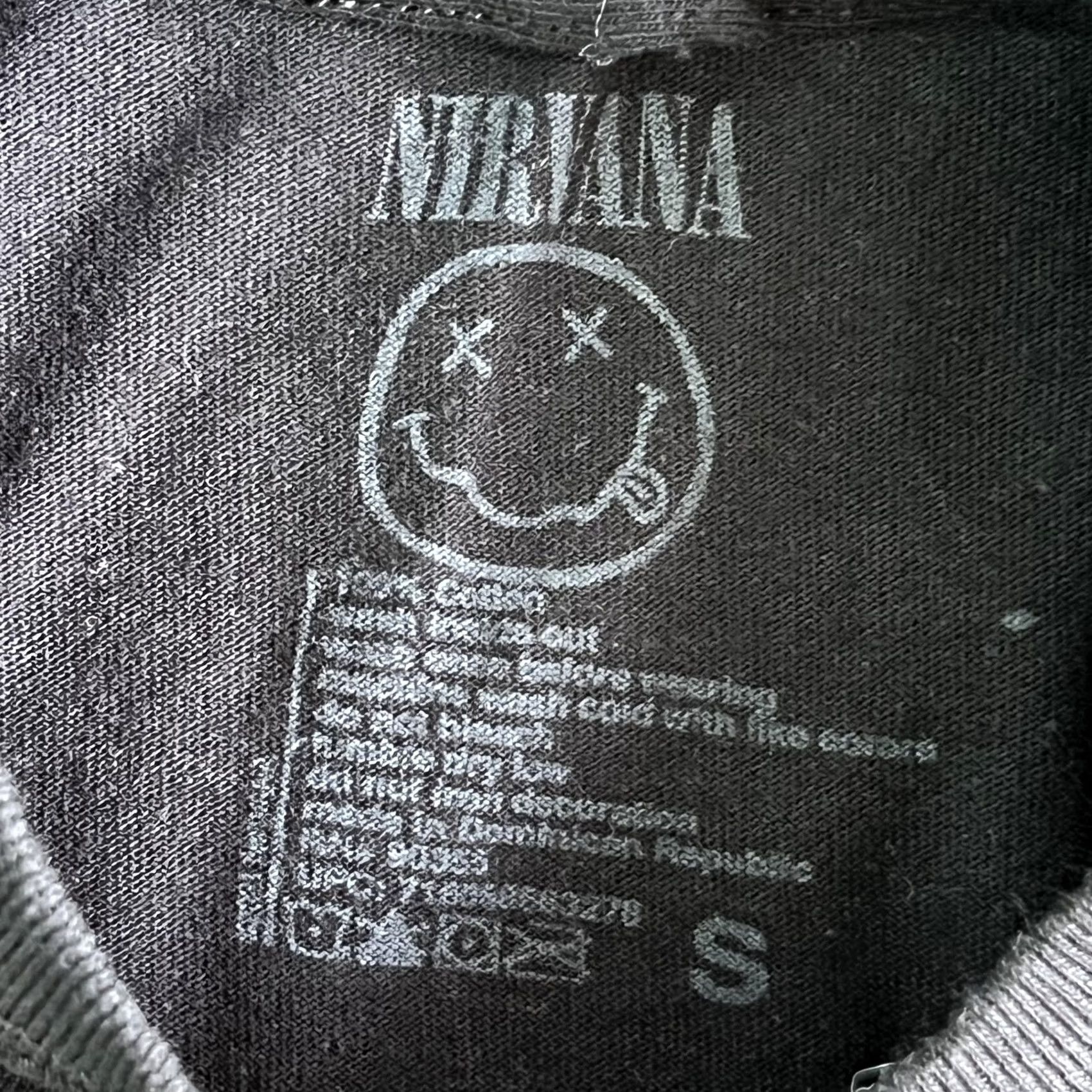 Vintage Nirvana Shirt Mens Small Black T-Shirt Graphic Smile Face Band Rock Tee Shirt Size US S / EU 44-46 / 1 - 3 Thumbnail