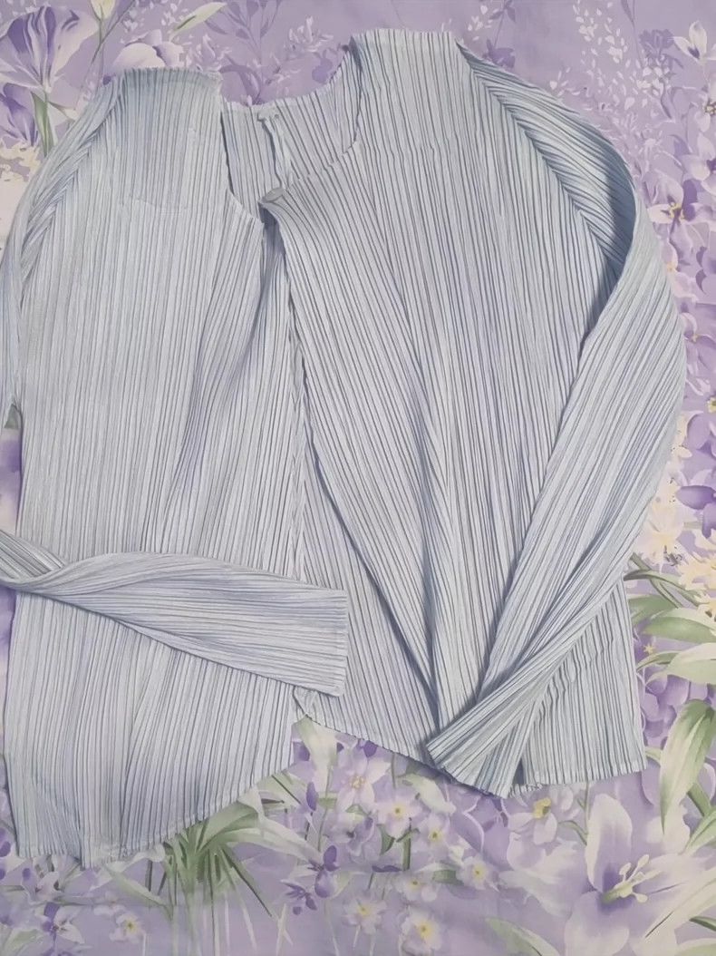 Issey Miyake Issey Miyake size:3 Light blue pleated coat Size XS / US 0-2 / IT 36-38 - 2 Thumbnail