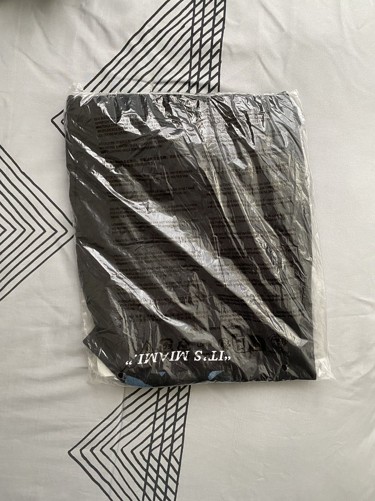 Band Tees × Designer × Travis Scott Free The Rage Tee #2 Size US XL / EU 56 / 4 - 2 Thumbnail