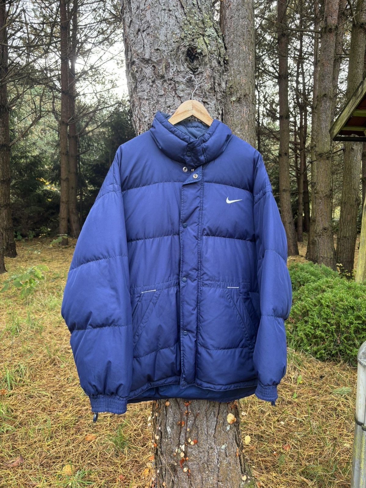 Nike Vintage Nike Swoosh Puffer Jacket Size US L / EU 52-54 / 3 - 1 Thumbnail