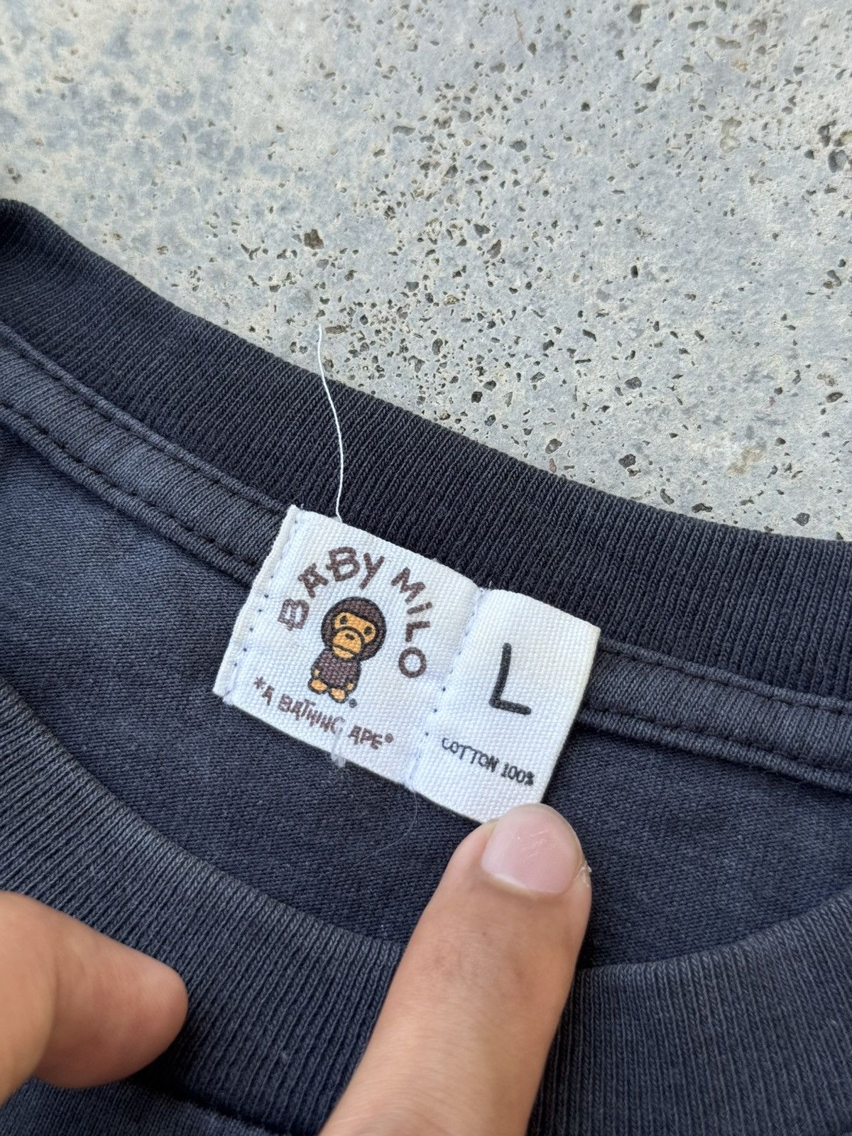 Bape Sun Faded Vintage 2002 Bape Baby Milo Mirror Prints Size US L / EU 52-54 / 3 - 11 Thumbnail