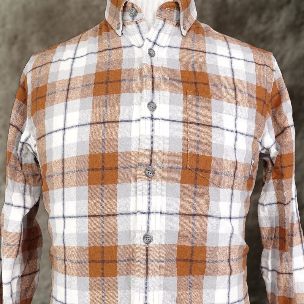 Eddie Bauer Vintage Eddie Bauer Men's Flannel Shirt Medium Brown Plaid Casual Long Sleeve Size US M / EU 48-50 / 2 - 1 Thumbnail