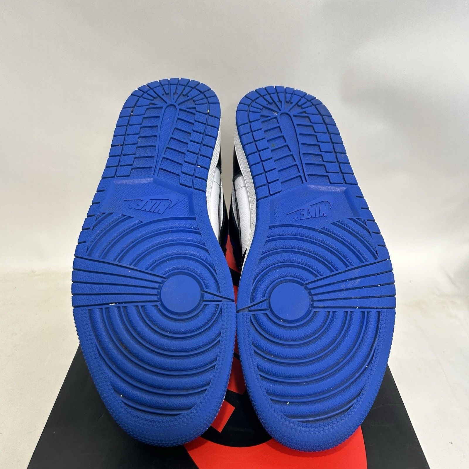 Jordan Brand Nike Air Jordan 1 Retro OG High “Royal Toe” Size US 10 / EU 43 - 6 Thumbnail