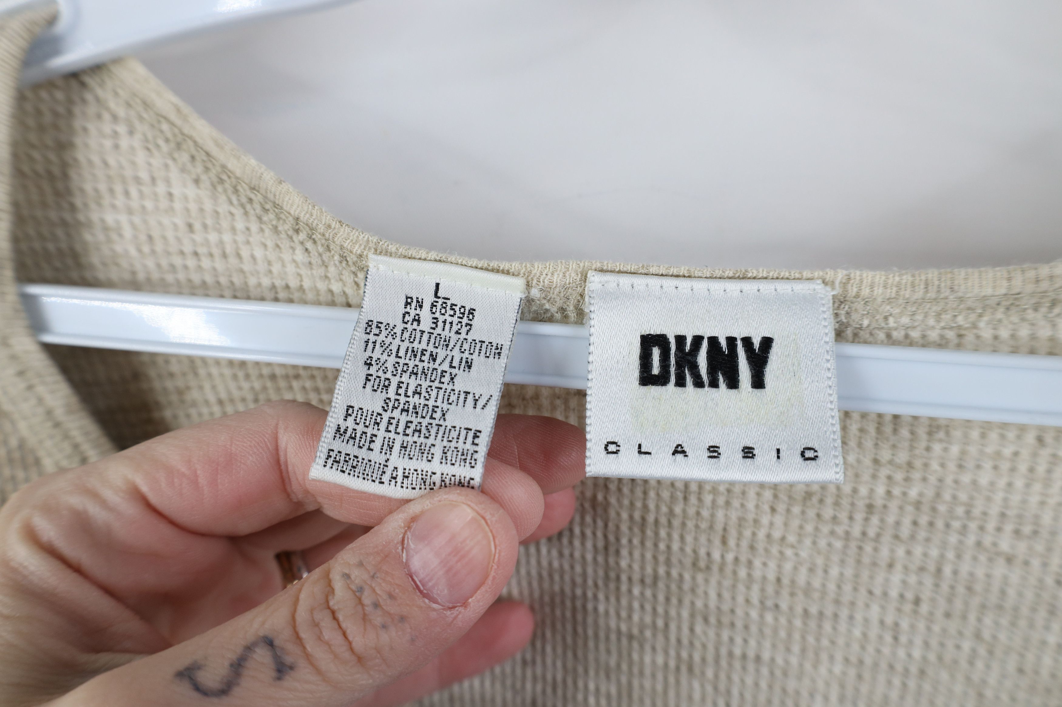 Vintage Vintage 90s DKNY Thermal Waffle Knit Long Sleeve T-Shirt Size L / US 10 / IT 46 - 5 Thumbnail