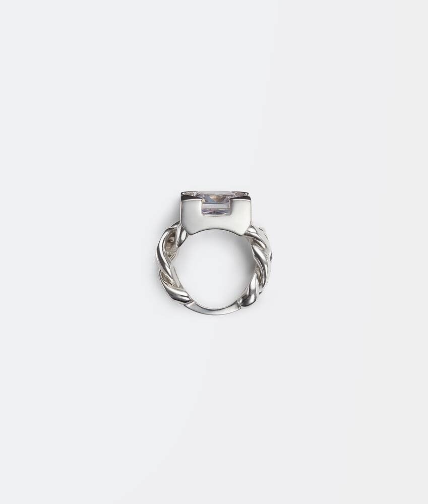 o1bcso1str0725 Size: 13 / Chains Ring in Silver