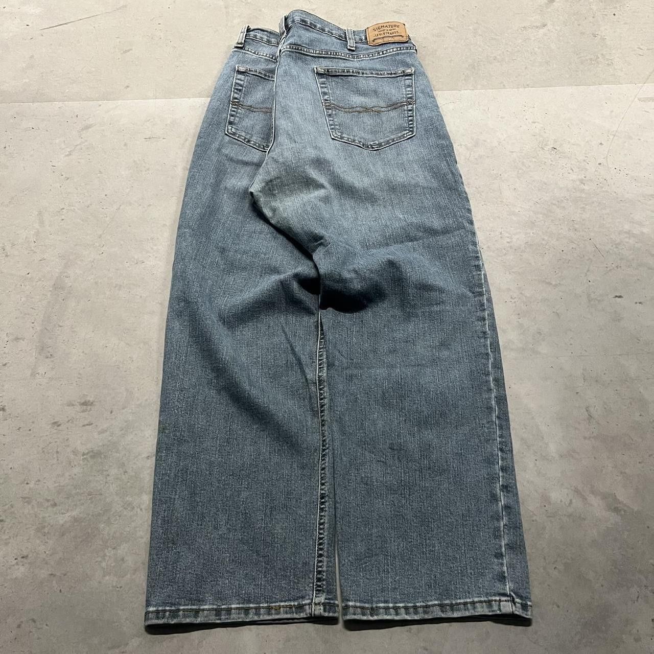 Levi's Vintage Y2K/2000s Baggy Levis Medium Wash Skater style Denim Jeans! Size US 40 / EU 56 - 6 Thumbnail
