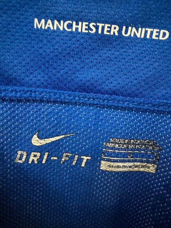 Nike × Vintage Nike Manchester United 2011-12 Rooney #10 Away Jersey L Size US L / EU 52-54 / 3 - 3 Thumbnail