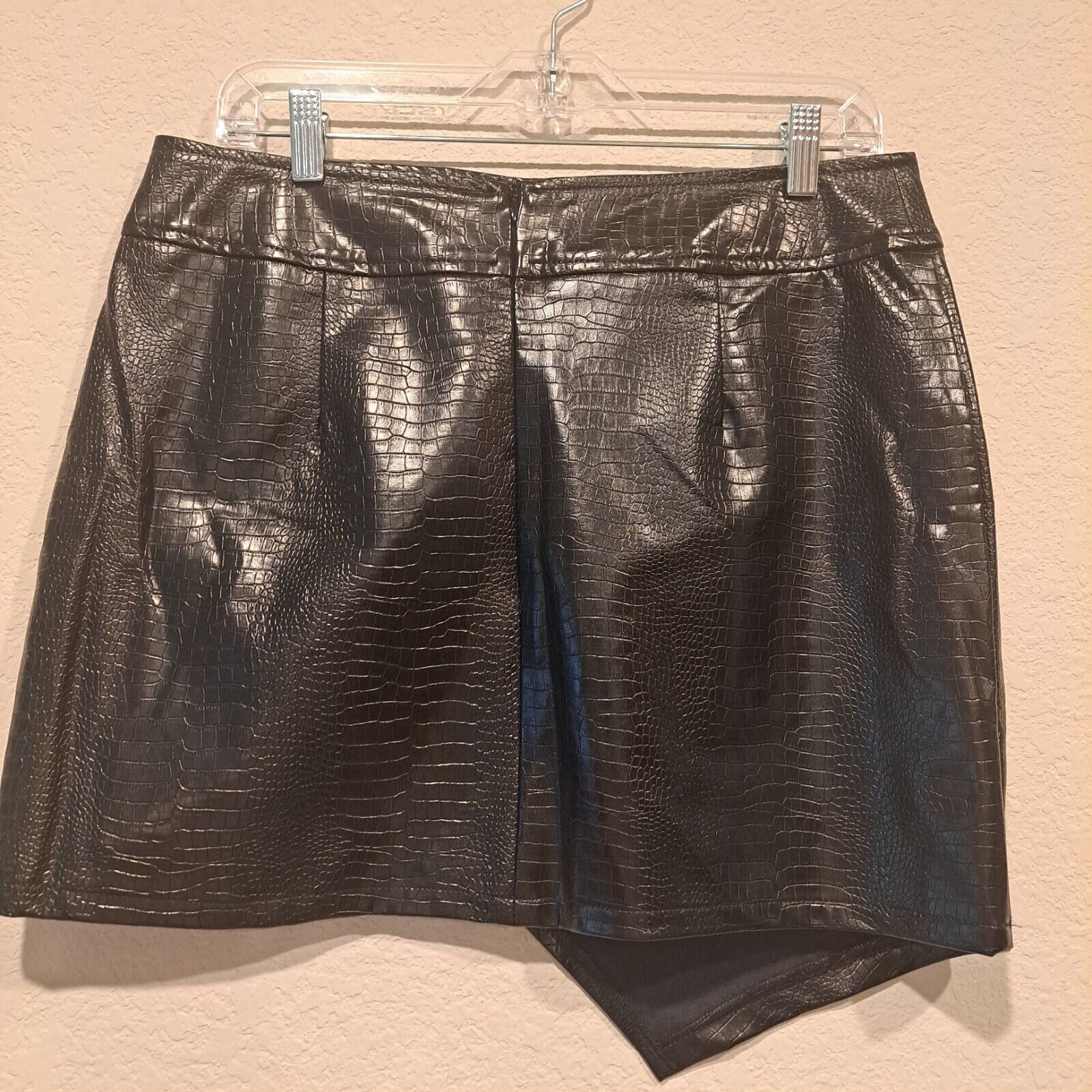 Other Fashion Nova Let You Stay Mini Skirt Black Faux Crocodile XL Size 32" / US 10 / IT 46 - 15 Thumbnail