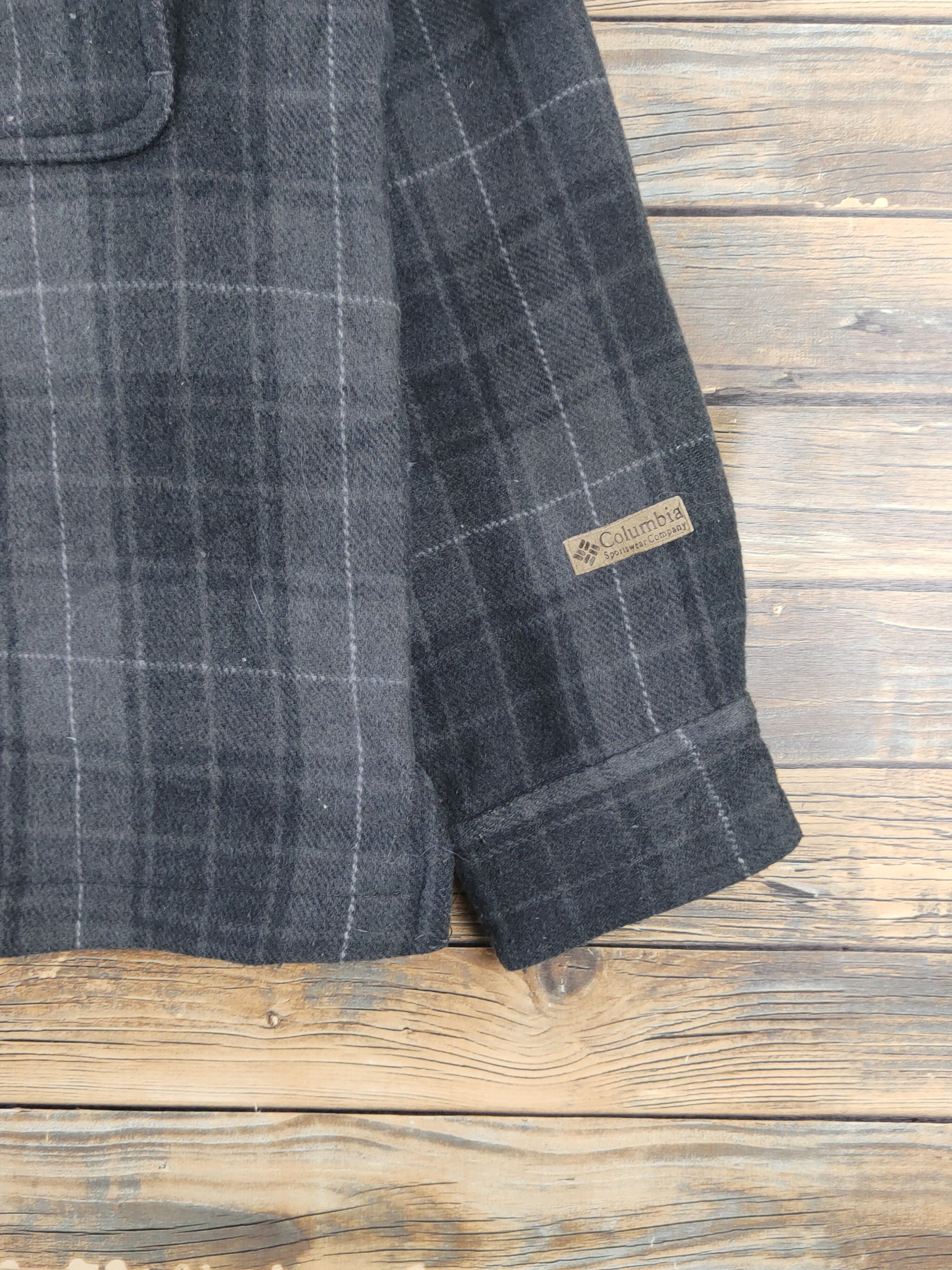 Columbia × Japanese Brand × Vintage Columbia Dark Gray Wool shirt #W1625 Size US L / EU 52-54 / 3 - 8 Thumbnail