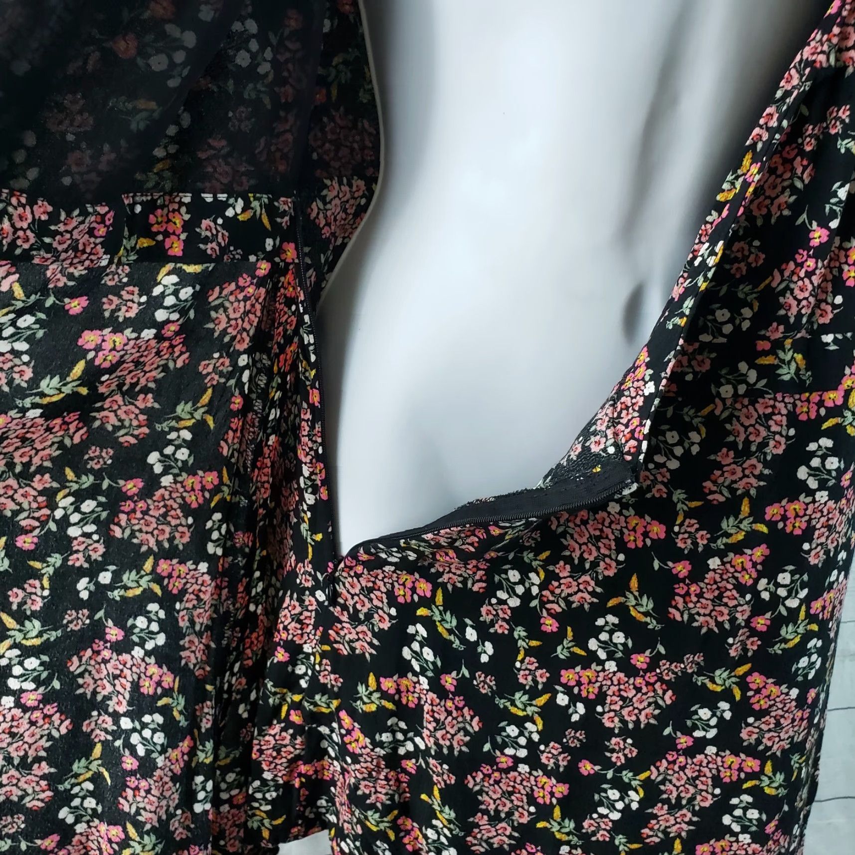 Loft VINTAGE? No. (But answer requires no N/A). Size 28" / US 6 / IT 42 - 5 Thumbnail