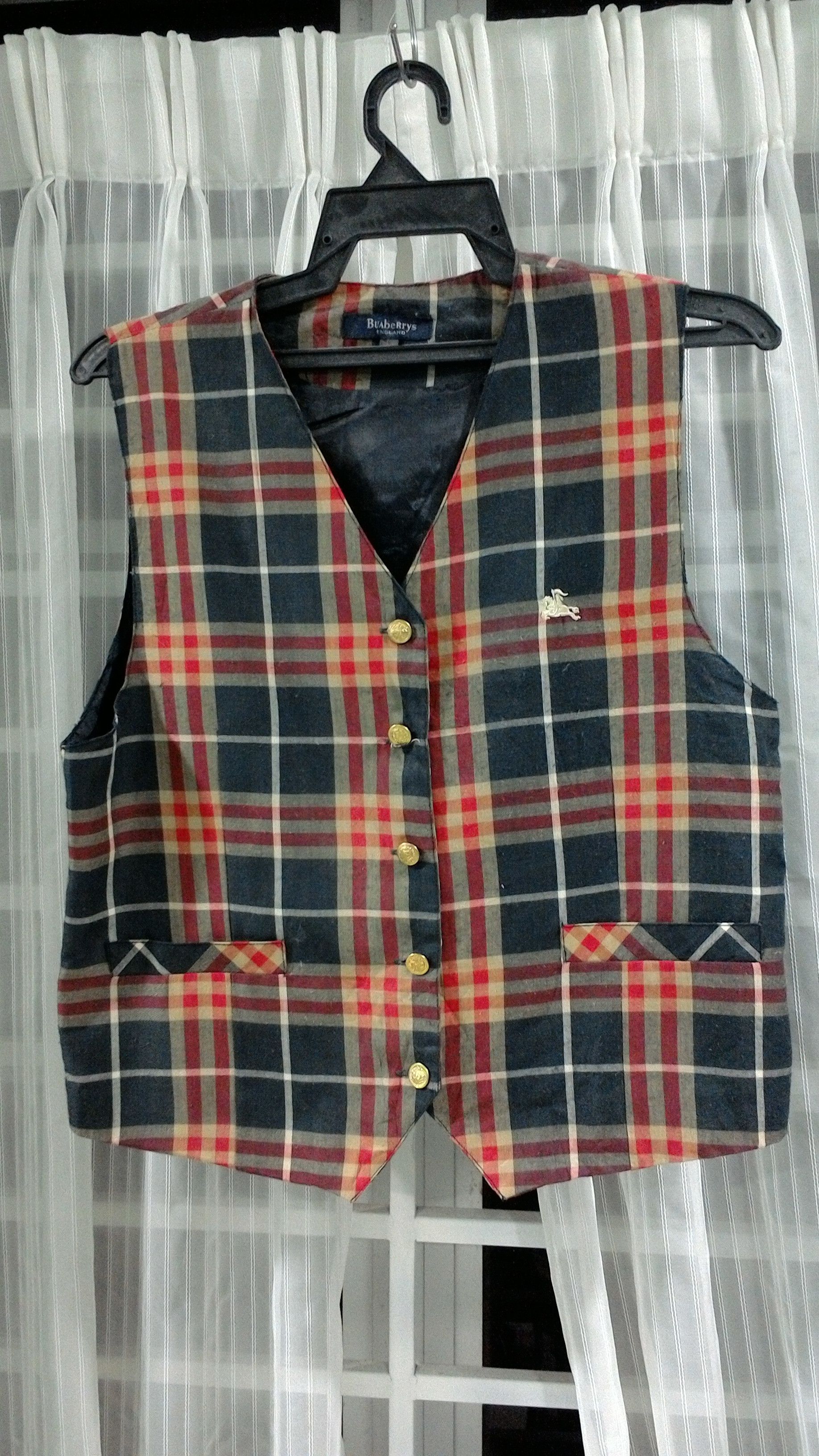 Burberry vest