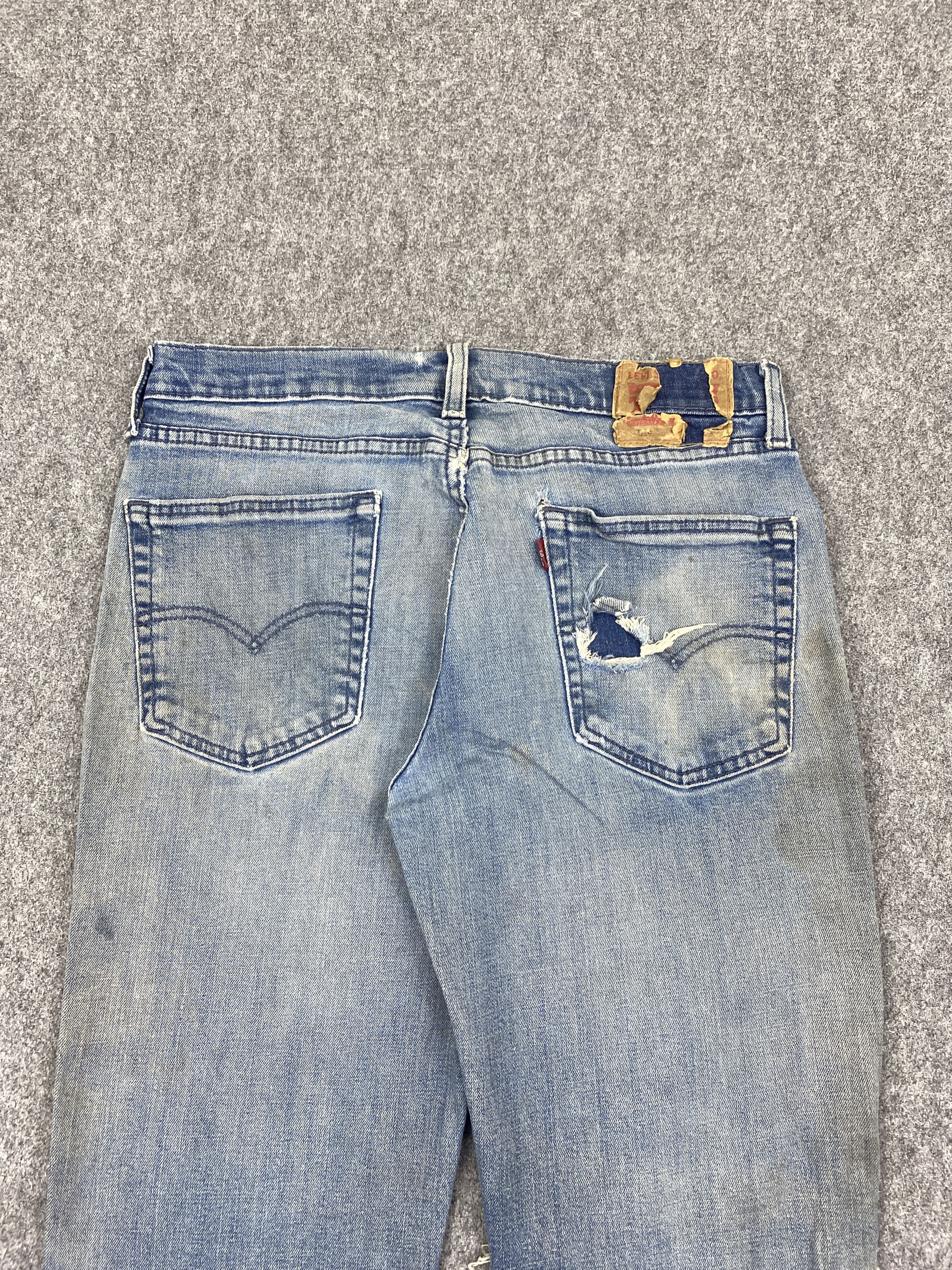 Levi's Distressed Vintage Levi's 514 Faded Blue Jeans DP2820 Size US 31 - 4 Thumbnail